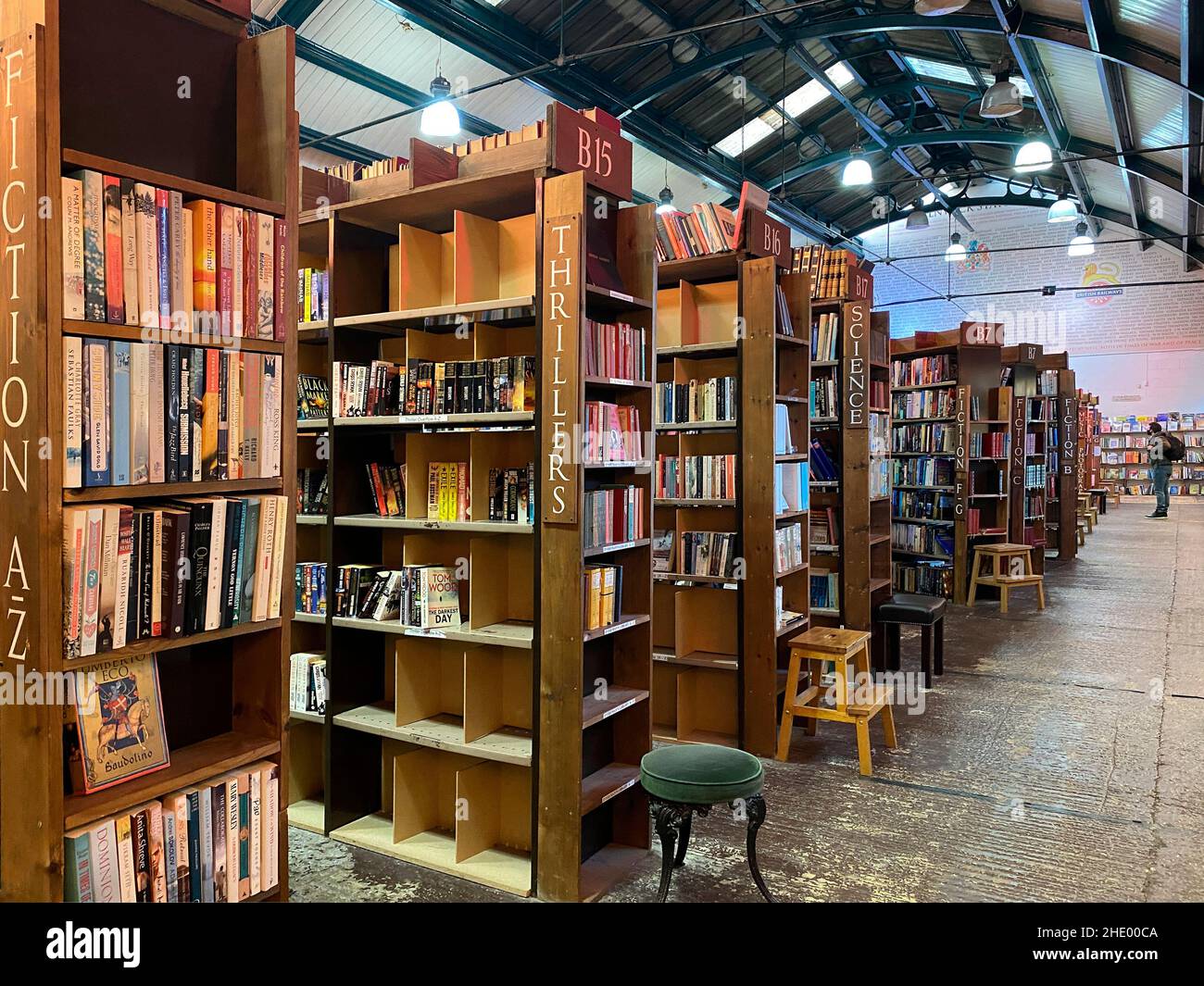 Barter Books - ein Antiquariat in der historischen Marktstadt Alnwick in Northumberland, England. Es hat über 350.000 Besucher pro Jahr, 40% der w Stockfoto