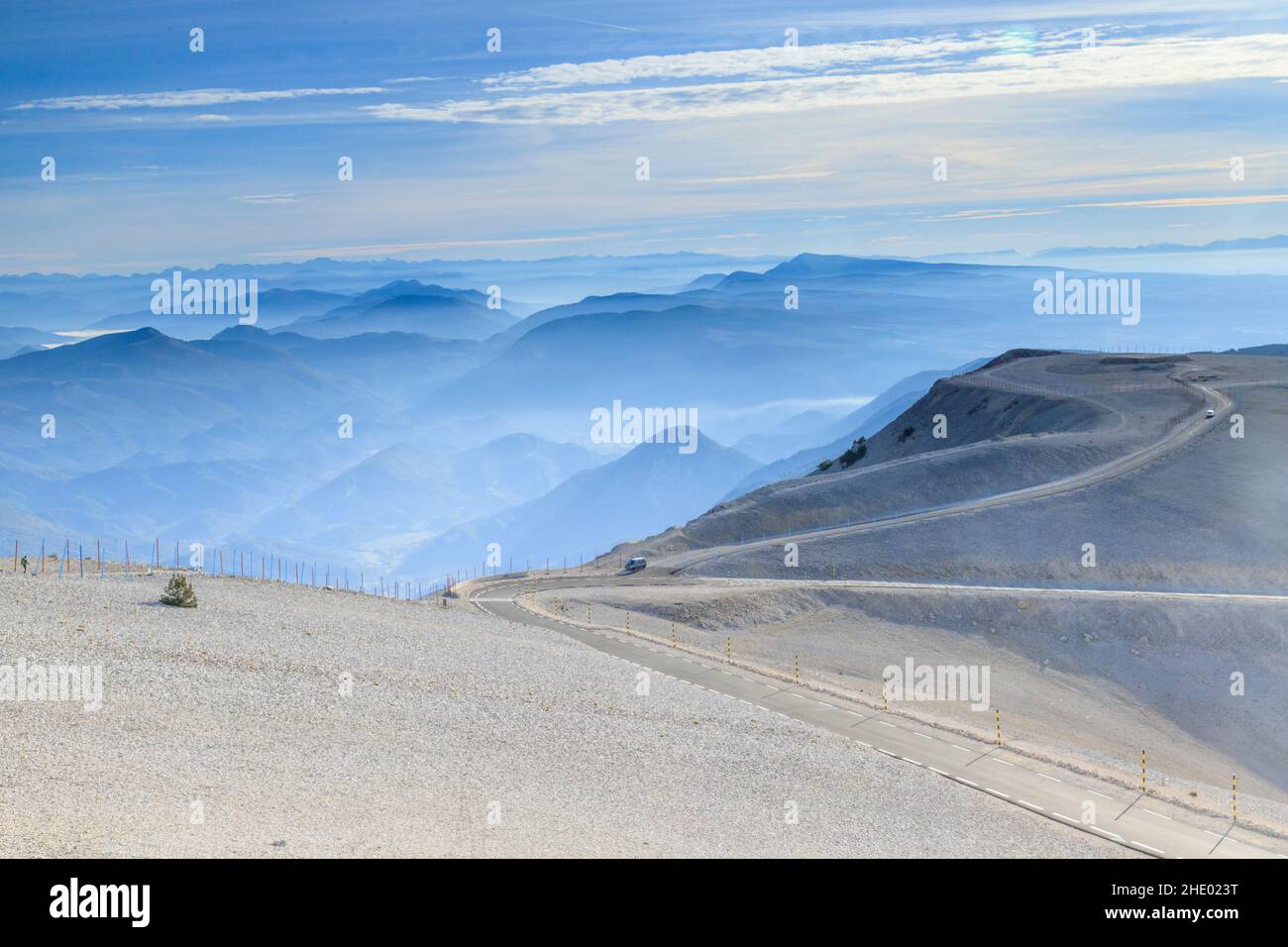 Frankreich, Vaucluse, regionaler Naturpark Mont Ventoux, Bedoin, Mont Ventoux, Südseite, Straße D974 // Frankreich, Vaucluse (84), Parc naturel régional du M Stockfoto