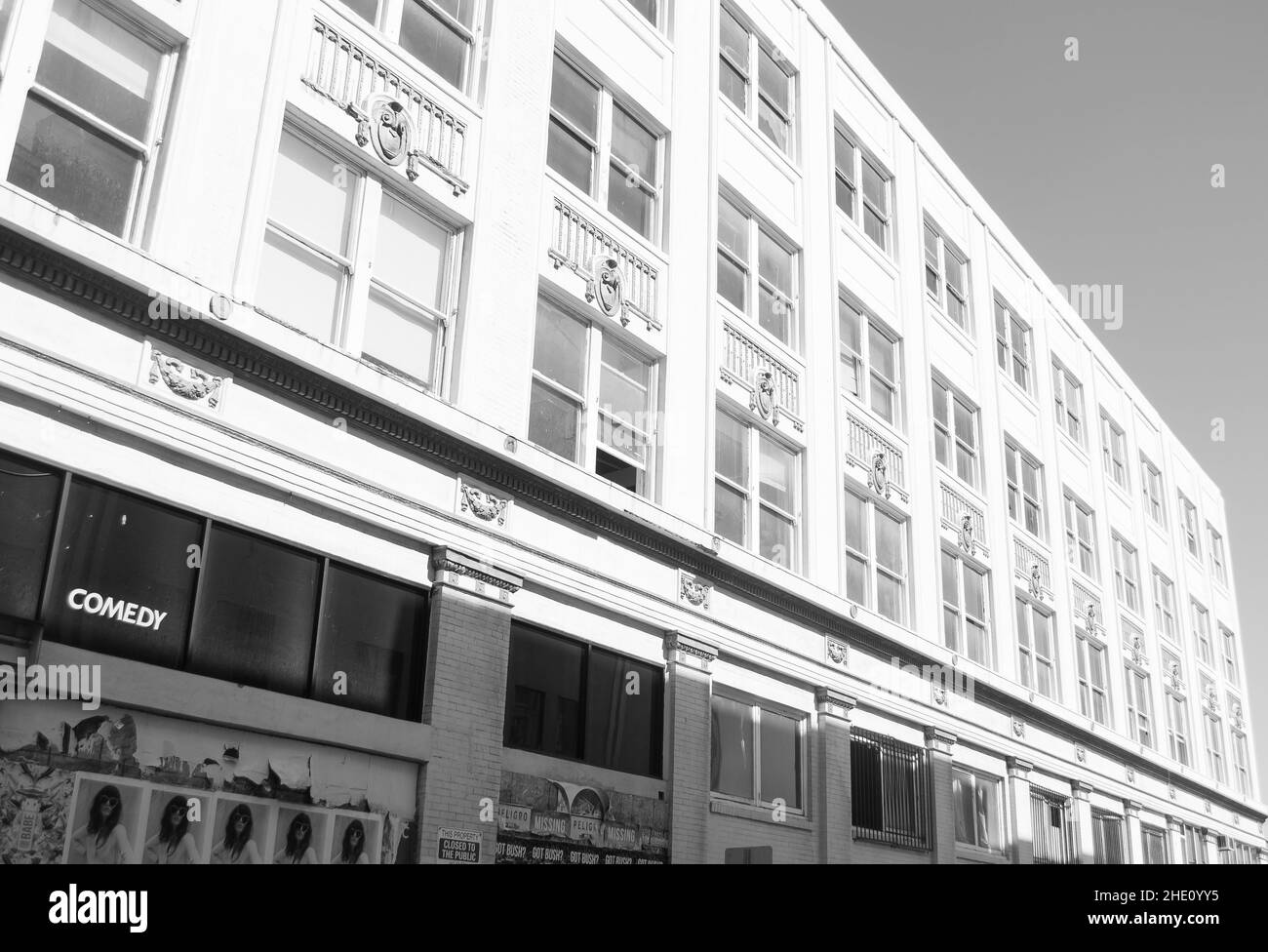 Schwarz-weiße Struktur in Hollywood, CA. Aufnahme während der 2020. Sperre am Tag. Stockfoto