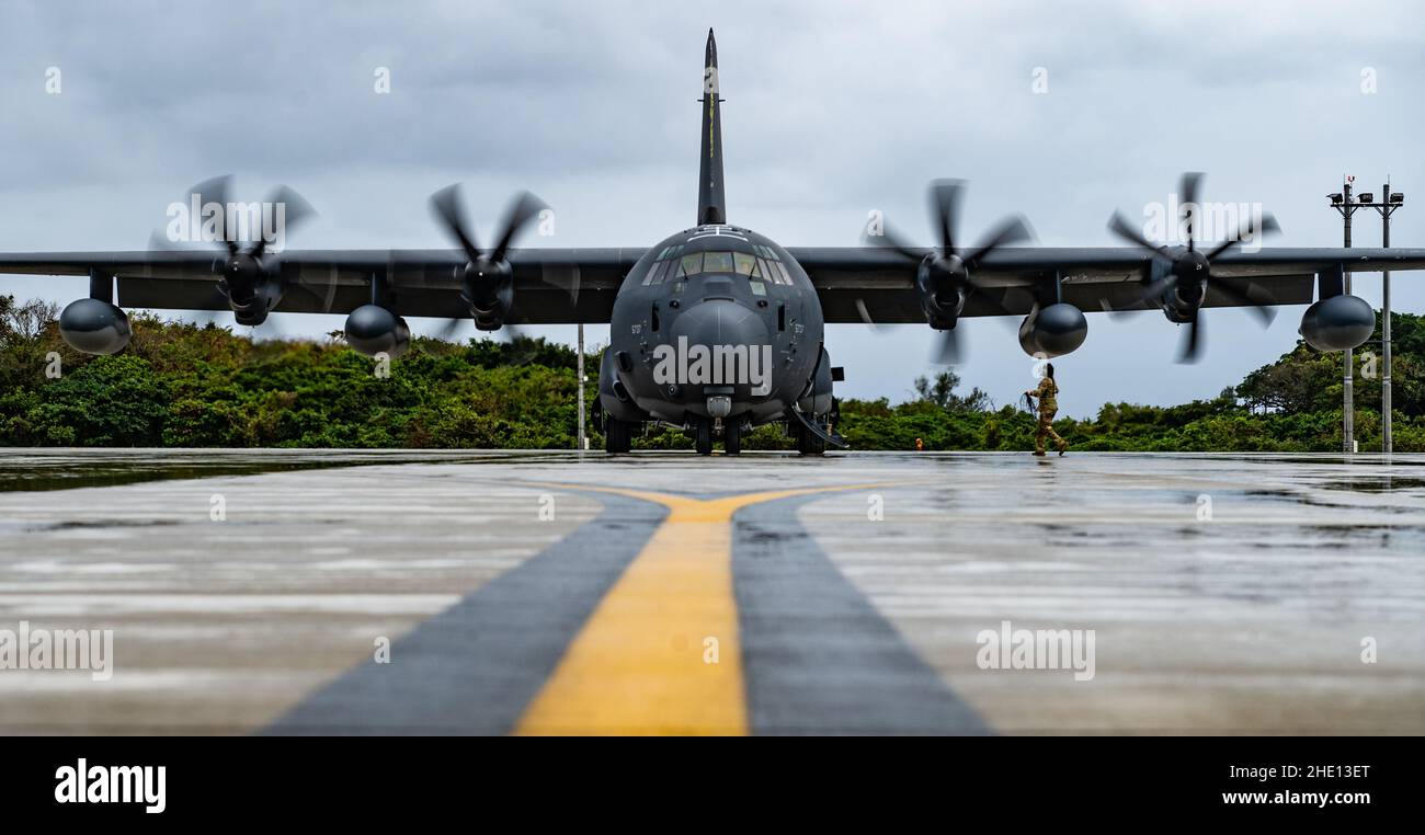 Ein MC-130J Commando II, das der 1st Special Operations Squadron ...