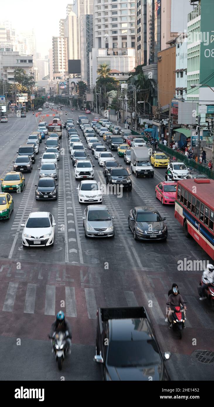 Traffic Asoke Road Soi 21 Sukhumvit Bangkok Thailand Stockfoto