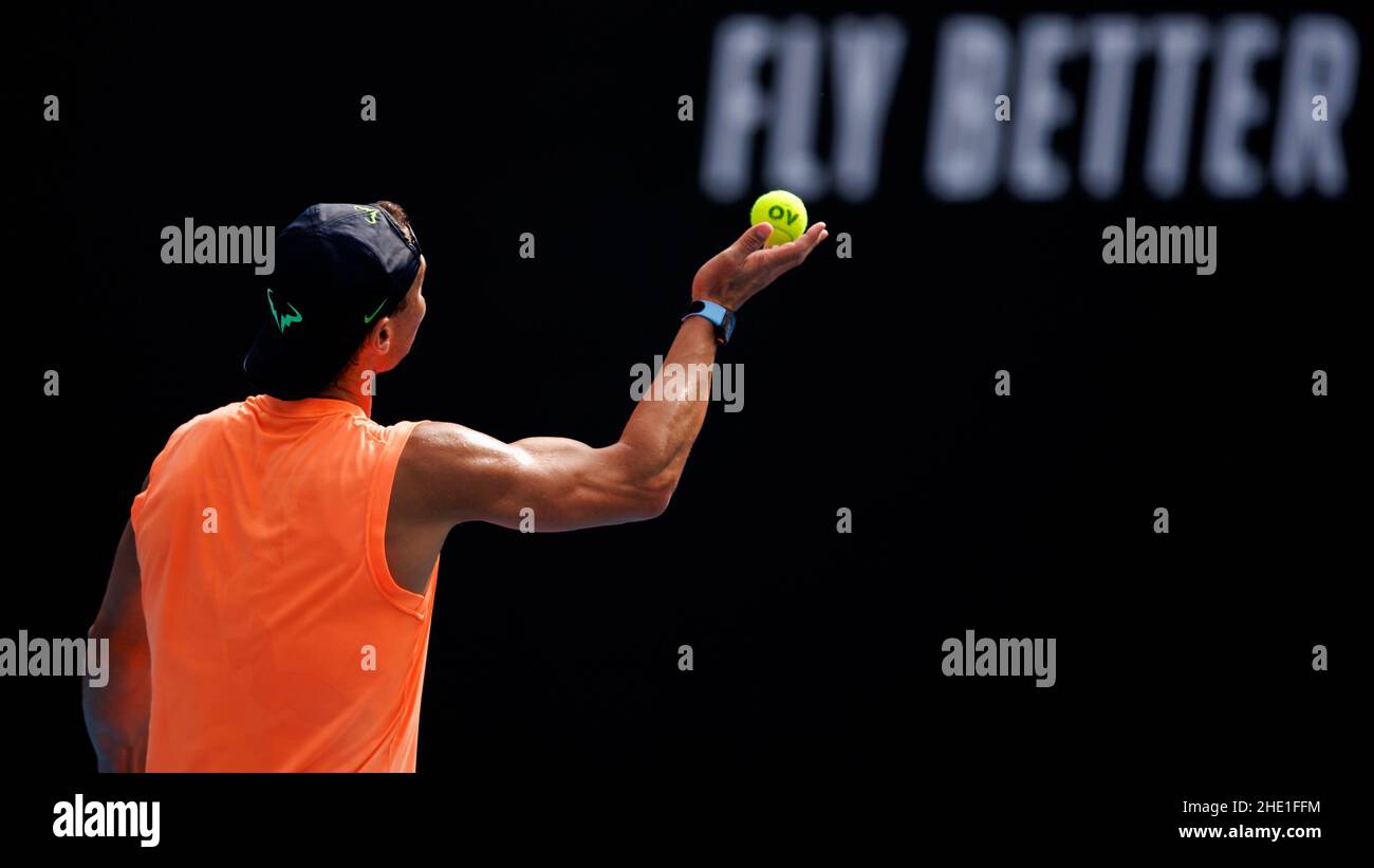 RAFAEL NADAL (ESP) übt am 3. Platz bei den Australian Open 2022 am Samstag, den 2022. Januar im Melbourne Park Stockfoto