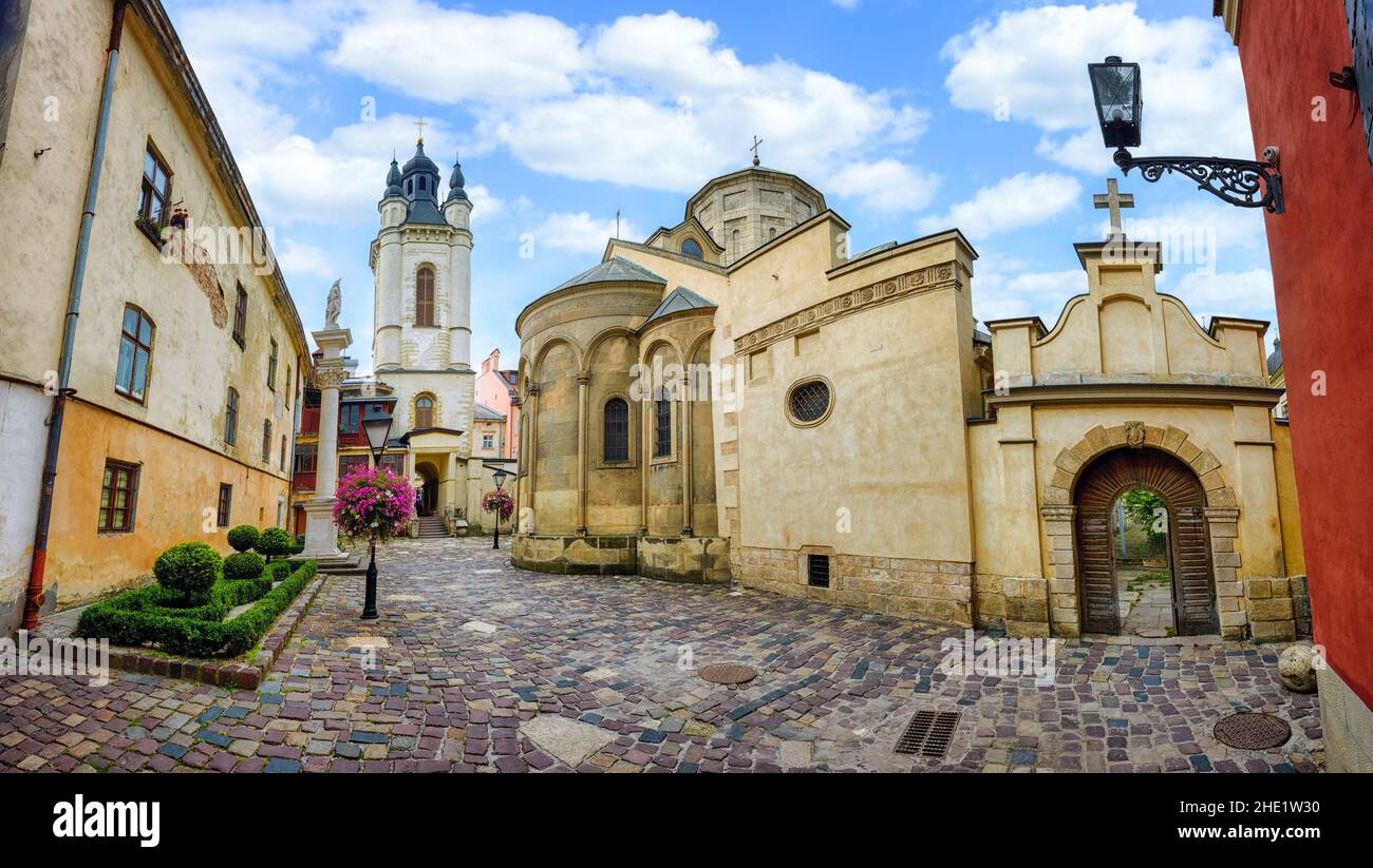 Die armenische Kathedrale der Himmelfahrt Mariens in der Altstadt von Lemberg, Ukraine Stockfoto