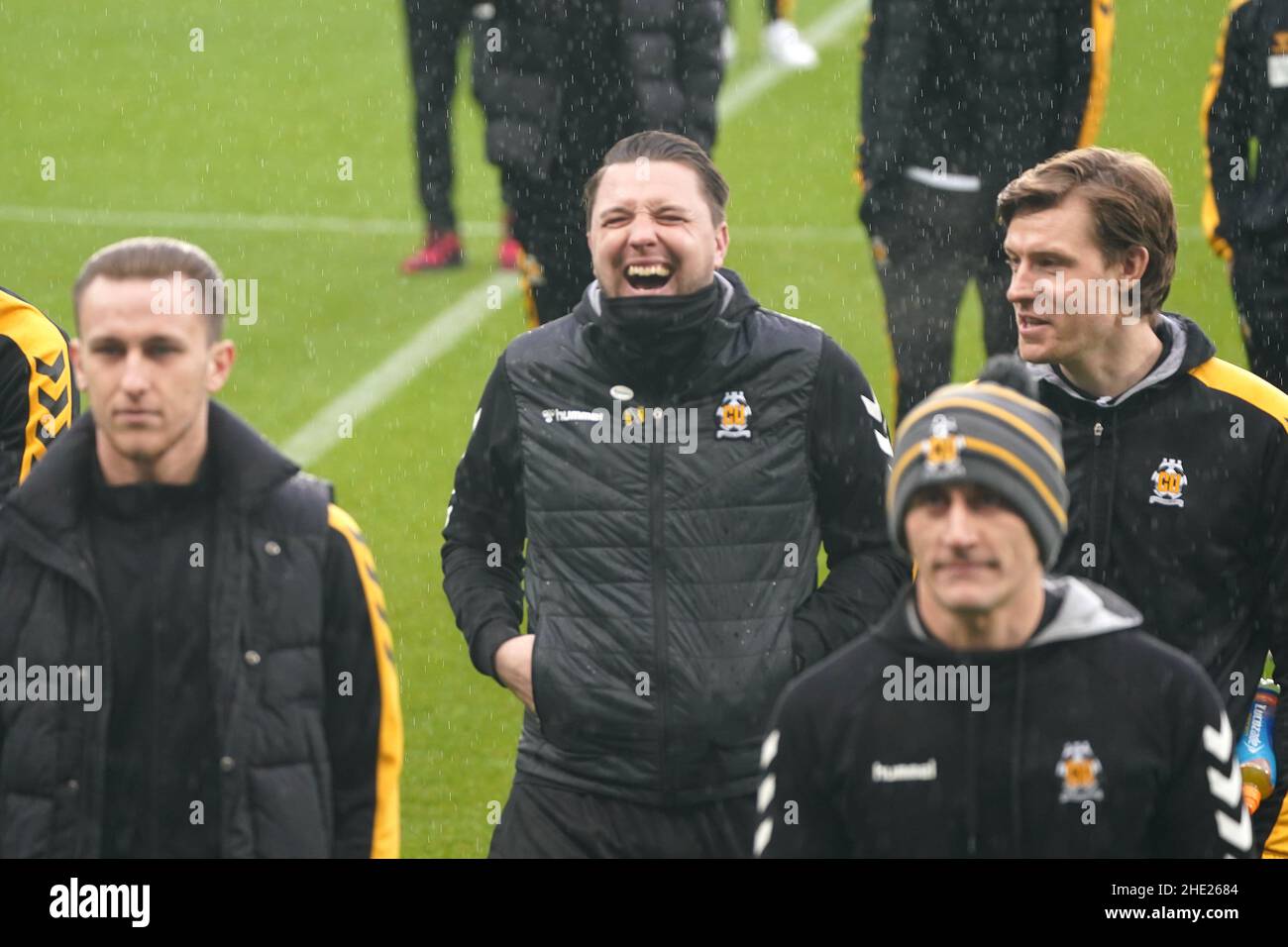 Cambridge United Manager Mark Bonner begutachtet das Spielfeld vor dem dritten Lauf des Emirates FA Cup im St. James' Park, Newcastle upon Tyne. Bilddatum: Samstag, 8. Januar 2022. Stockfoto