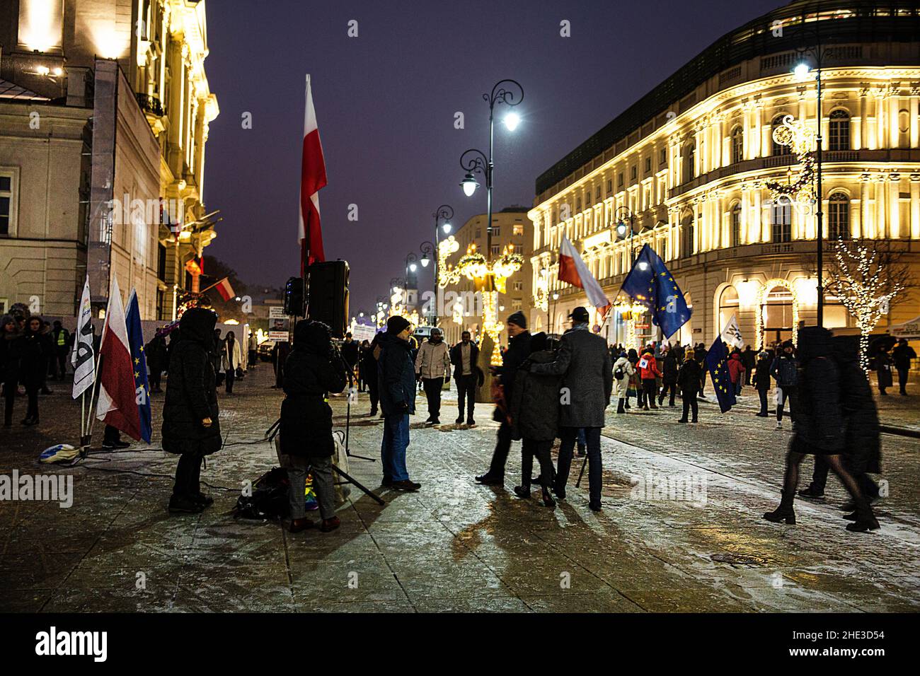 5. Dezember 2021 Warschau, Polen. Straßenprotest in der Nähe des Präsidentenpalastes in Warschau. Stockfoto