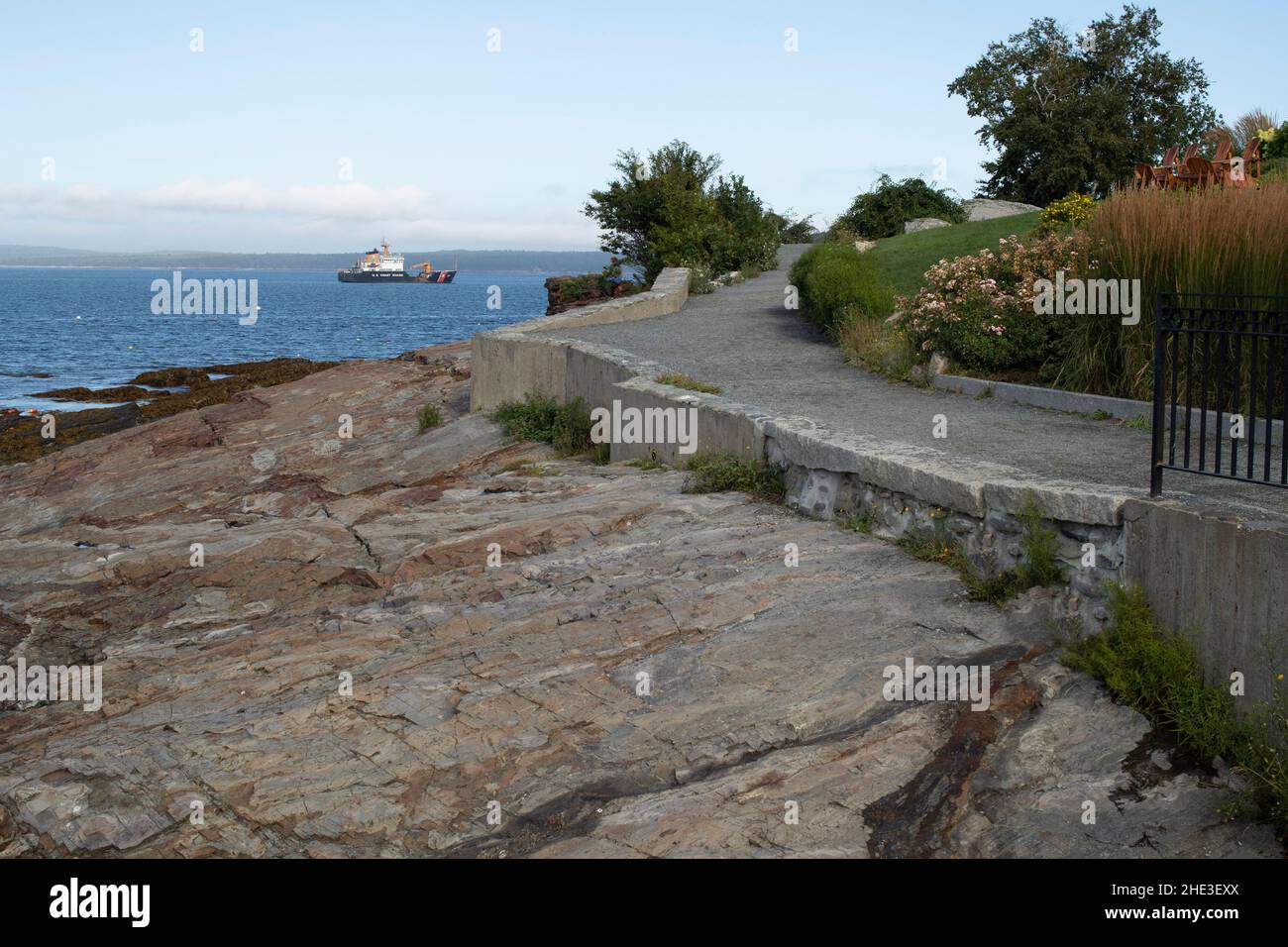 Diese Aussicht ist gleich außerhalb des Bar Harbor Inn an der Frenchman Bay, in der Innenstadt von Bar Harbor Inn. Stockfoto