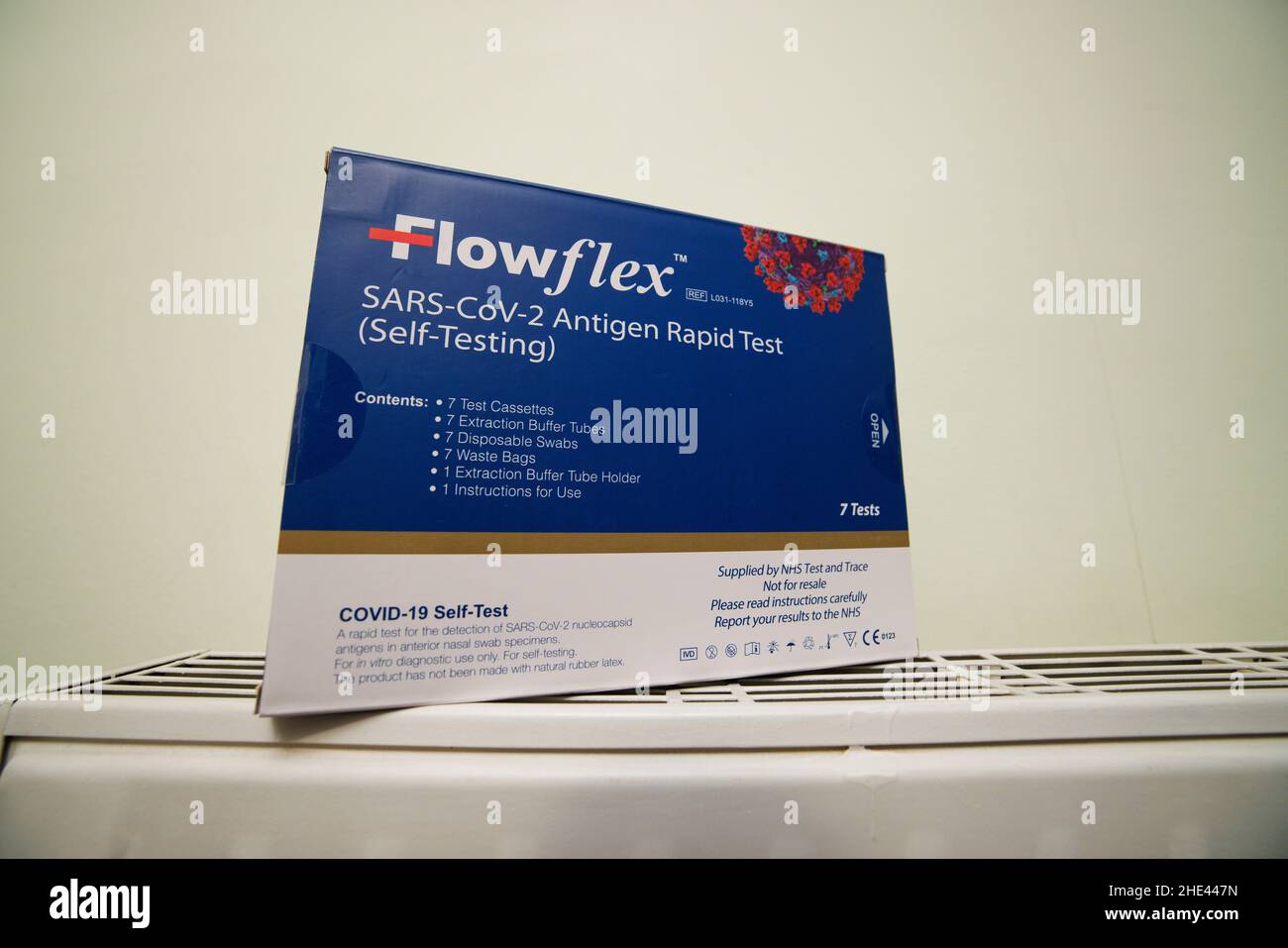 Lateral Flow Test Kit für Coronavirus Covid 19. Flowflex SARSCoV2 Antigen Schnelltest