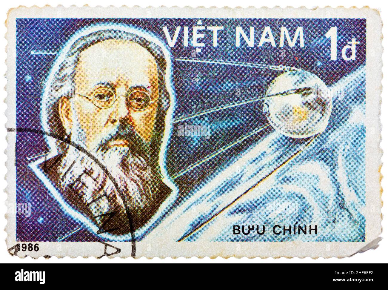 Stempel in Vietnam zeigt Konstantin Tsiolkovsky, 1. Bemannte Raumfahrt, 25. Jahrestag Stockfoto