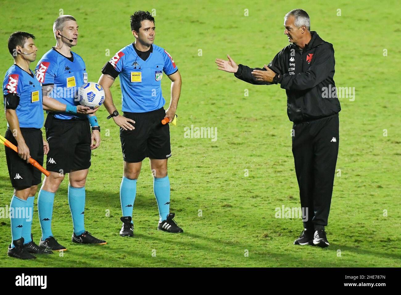 Rio de Janeiro, Brasilien,19. Juni 2021.Fußballtrainer Lisca von vasco's Team, während des Spiels Vaso x CRB für den Campeonato Brasileiro,Serie B,in der sta Stockfoto