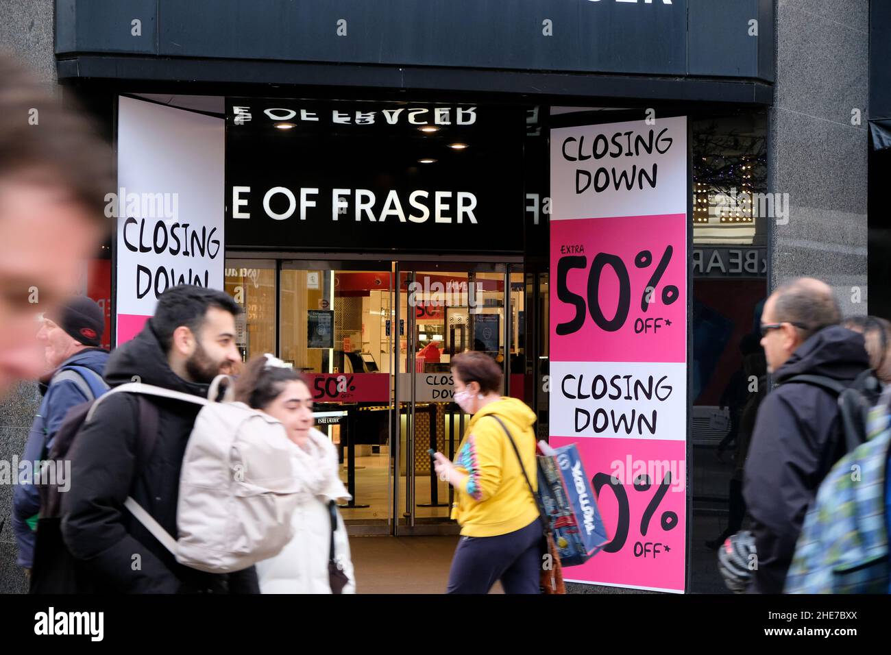 Oxford Street, London, Großbritannien. 9th. Januar 2022. Der Flagship-Store von House of Fraser in der Oxford Street schließt in zwei Tagen. Kredit: Matthew Chattle/Alamy Live Nachrichten Stockfoto