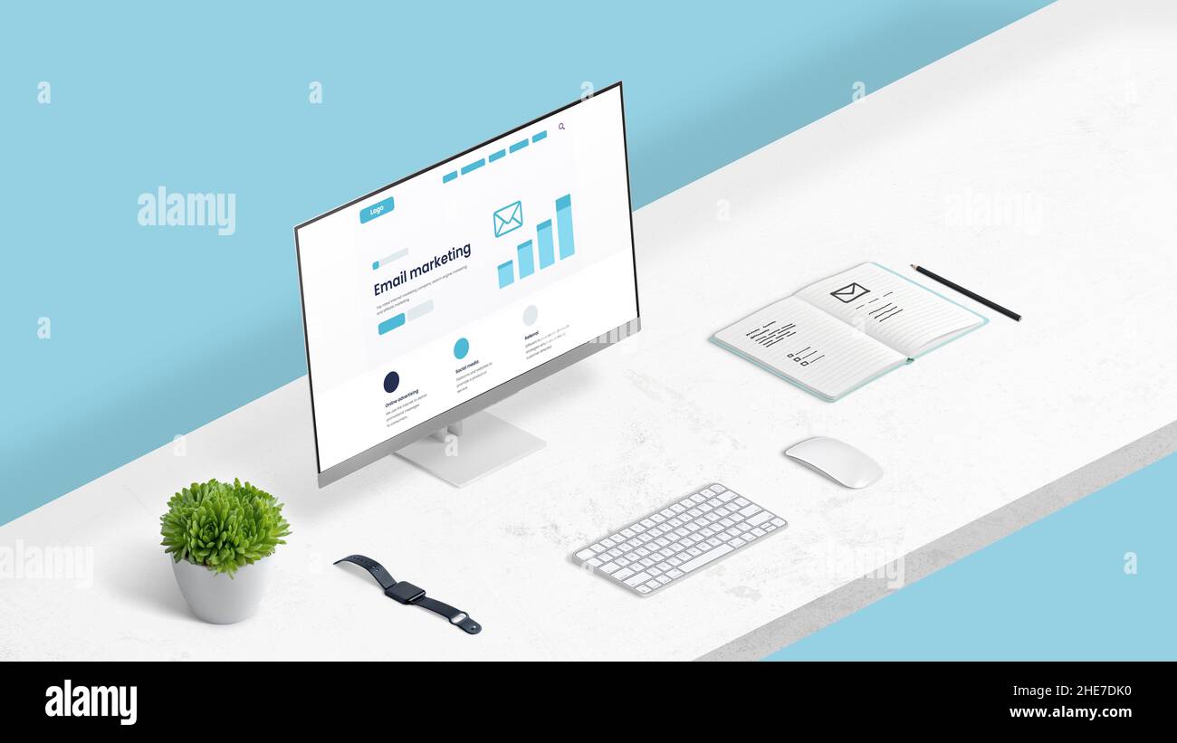 E-Mail-Marketing-Konzept-Webseite auf Computer-Display. Isometrische Position des Büroschreibtisches Stockfoto