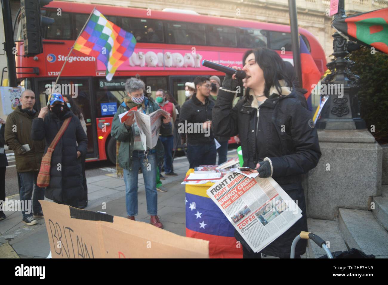 Demonstranten kamen zur Bank von england, um die Rückgabe von Goldlagerstätten zu fordern, trotz gerichtlicher Entscheidungen. Stockfoto