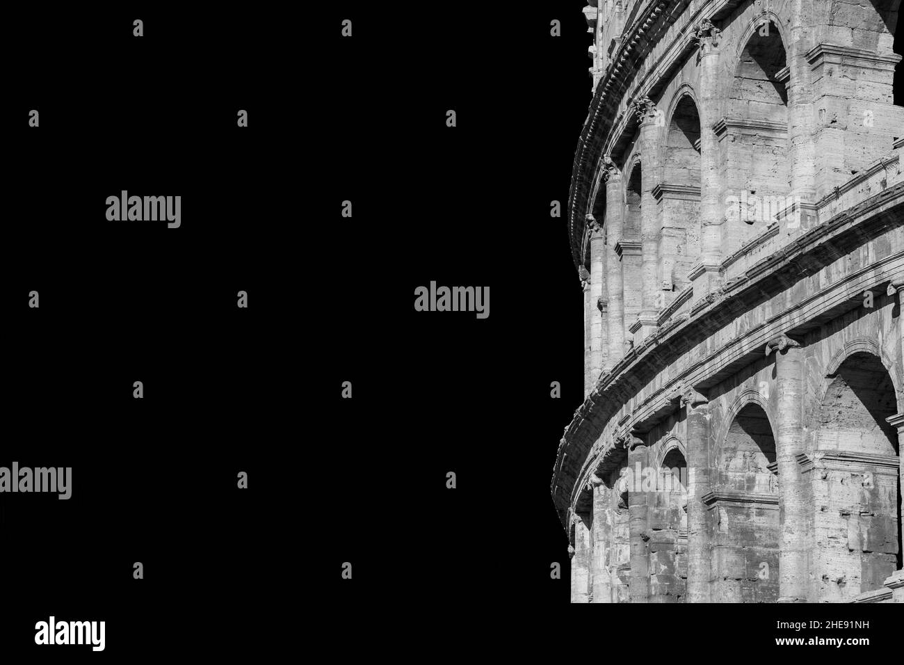 Kolosseum monumentale Arkaden in Rom (Schwarz-Weiß mit Kopierraum) Stockfoto