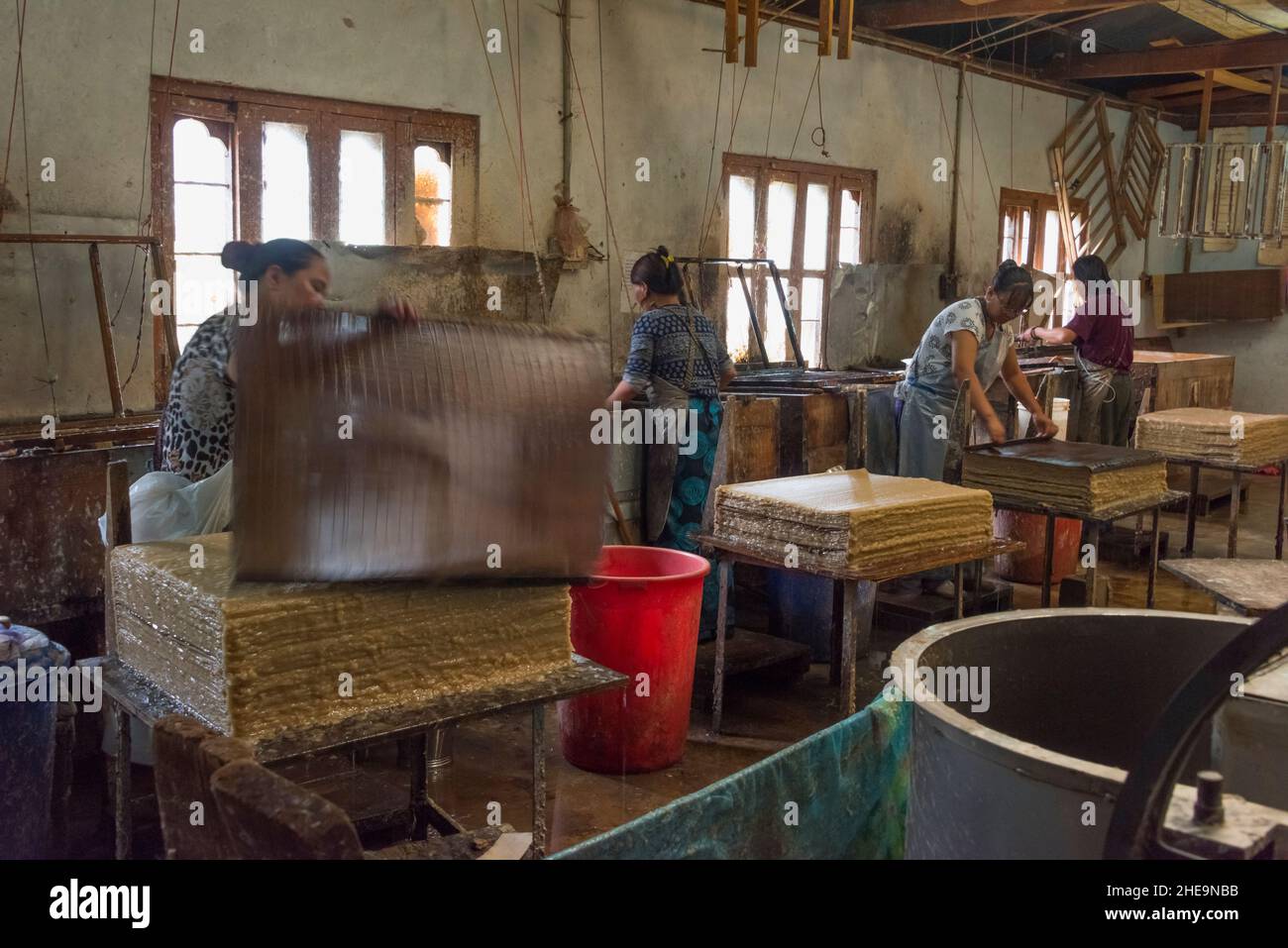 Handgemachte Papierfabrik, Thimphu, Bhutan Stockfoto