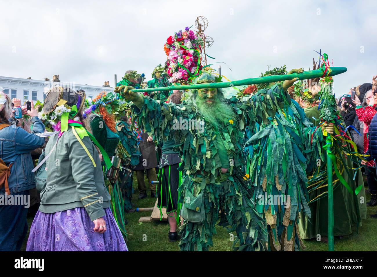 Hastings, Jack in the Green Fevities 1. Mai-Feiertagsparade, East Sussex, Großbritannien Stockfoto