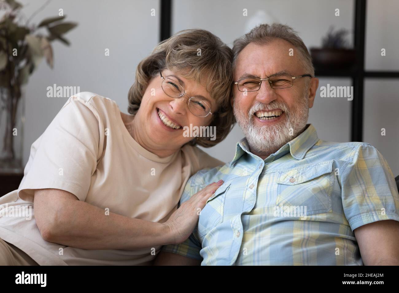 Porträt von glücklichen Bindung mittleren Alters Paar. Stockfoto
