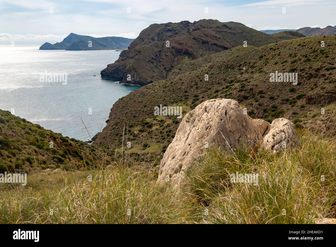 Küstenlandschaft zwischen Las Negras und Cala de San Pedro, Naturpark Cabo de Gata, Almeria, Spanien Stockfoto