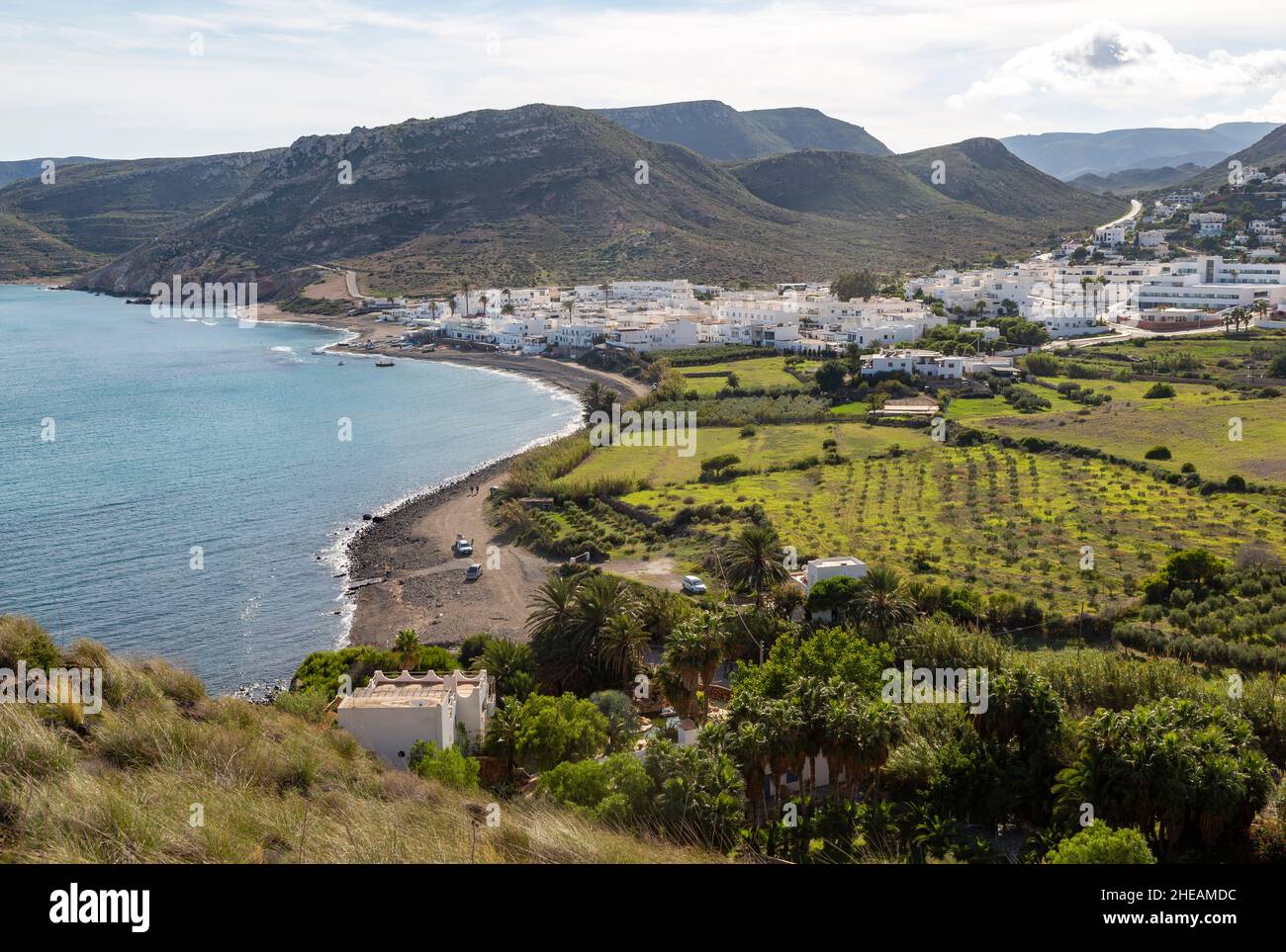 Landschaftsansicht der Küste und des Dorfes Las Negras, Naturpark Cabo de Gata, Almeria, Spanien Stockfoto