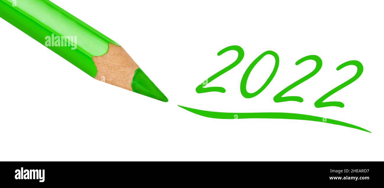 Grüner Bleistift und 2022 isoliert vor weißem Hintergrund Stockfoto