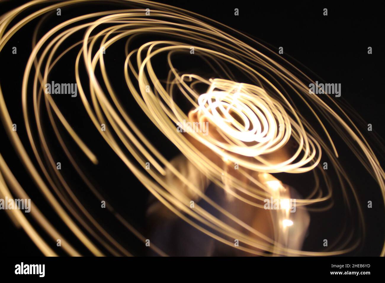 Lichterketten an der Nachtsüste Stockfoto