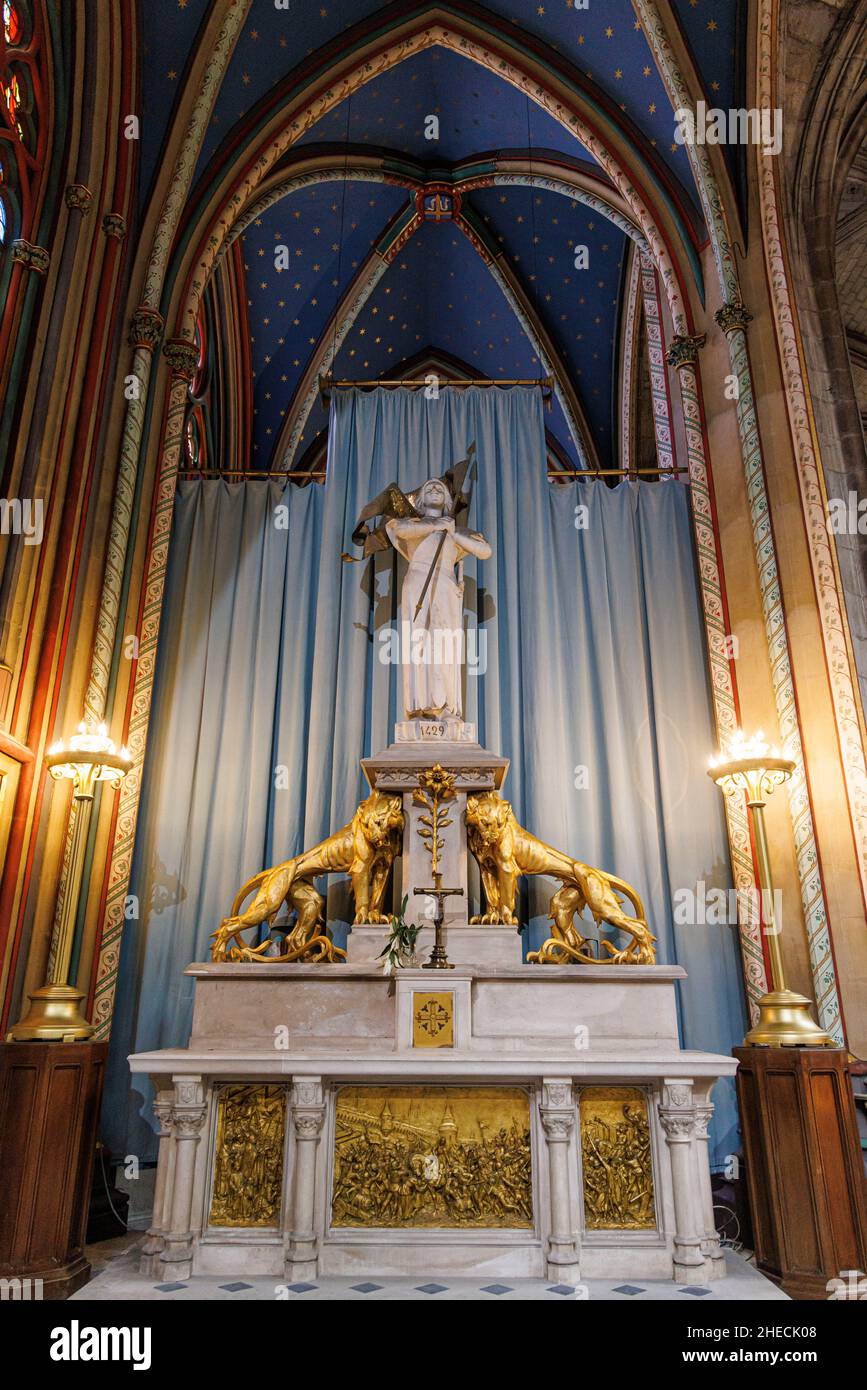 Frankreich, Loiret, Orleans, Jeanne d'Arc-Statue in der Kathedrale von Ste Croix Stockfoto