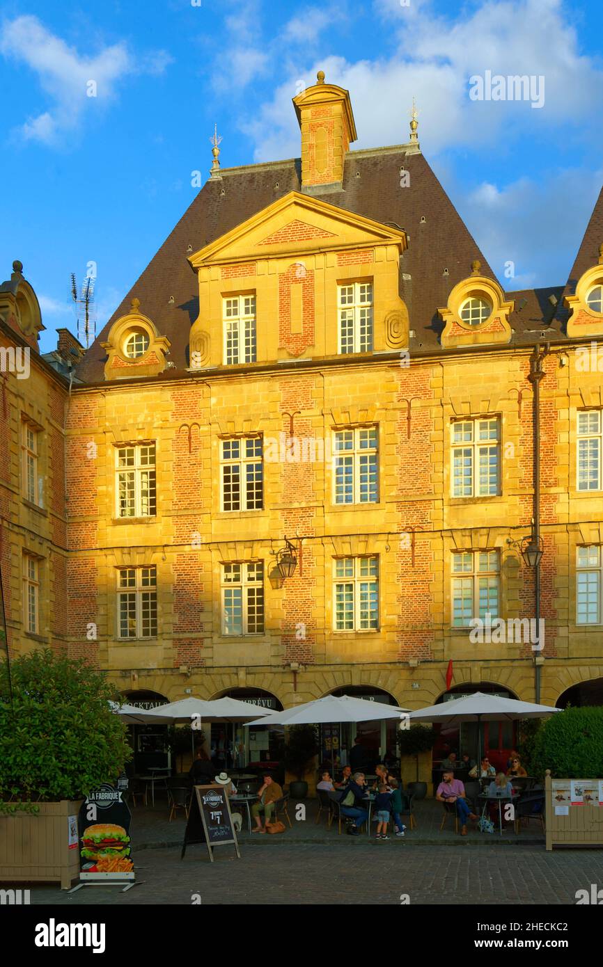 Place ducale charleville mezieres france Fotos und Bildmaterial in