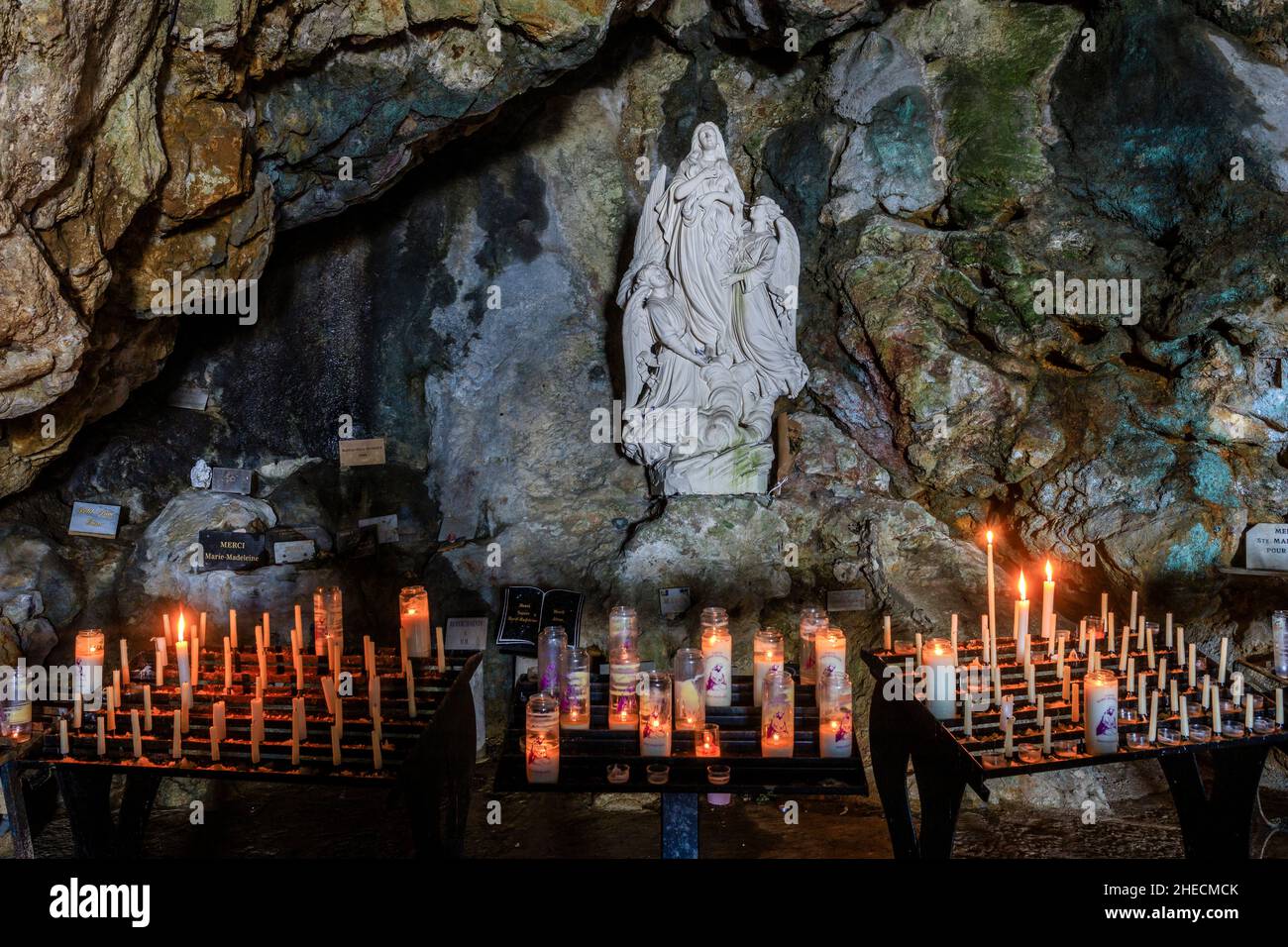 Frankreich, Var, regionaler Naturpark Sainte Baume, Massif de la Sainte Baume, Plan d'Aups Sainte Baume, Sainte-Baume-Höhle, auch bekannt als Sainte Marie Stockfoto