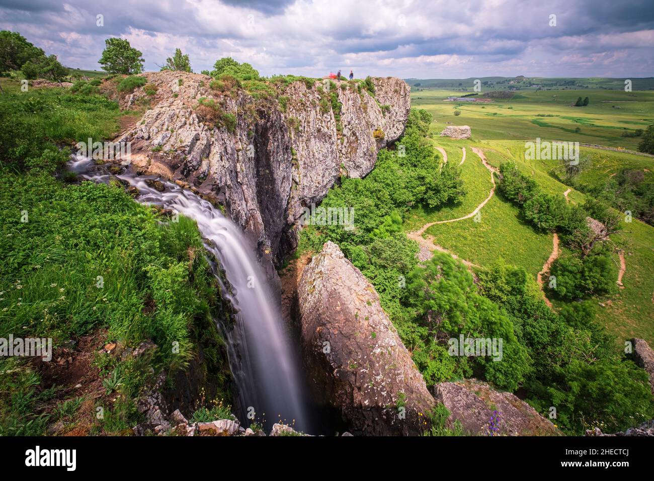 Frankreich, Lozere, regionales Naturreservat Aubrac, Nasbinals auf der Via Podiensis, einer der Pilgerwege nach Santiago de Compostela oder GR 65 (UNESCO-Weltkulturerbe), Deroc Wasserfall Stockfoto