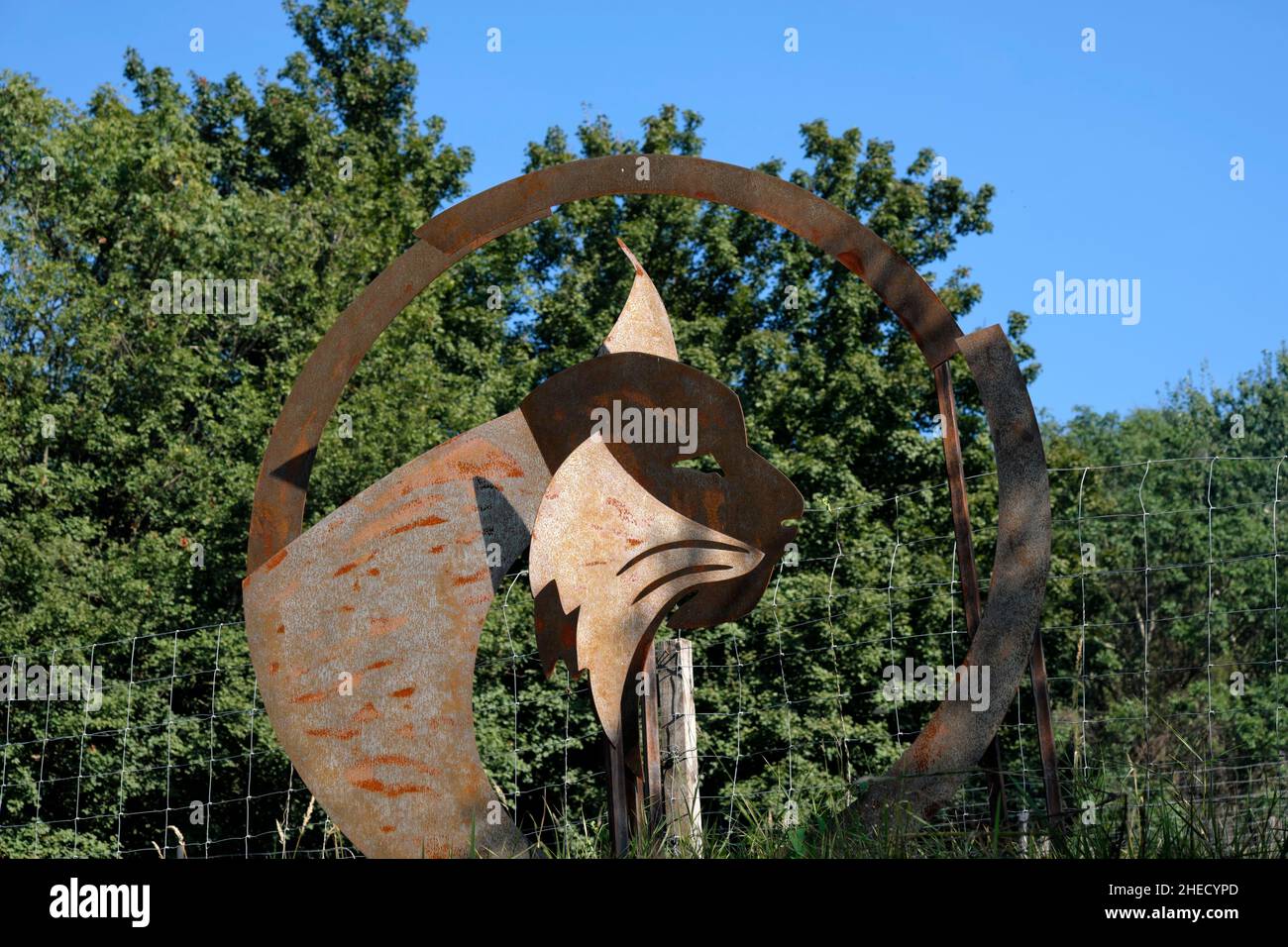 Frankreich, Jura, L Etoile, Centre Athens, Wildschutzzentrum, Skulptur, Metall Luchs Kopf Stockfoto