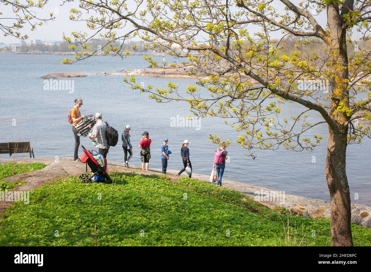 Frühling in der Seefestung Suomenlinna, Helsinki, Finnland Stockfoto