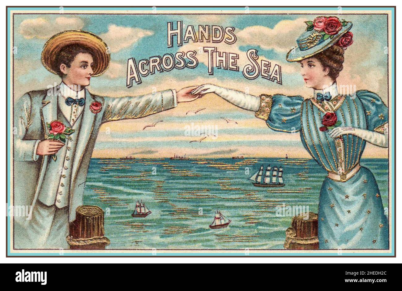 1900s Postkarte mit einem romantischen Paar Kontakt über eine Karte, um ihre Zuneigung auszudrücken Naive viktorianische liebevolle Paar Mode Kleid und Stil Stockfoto