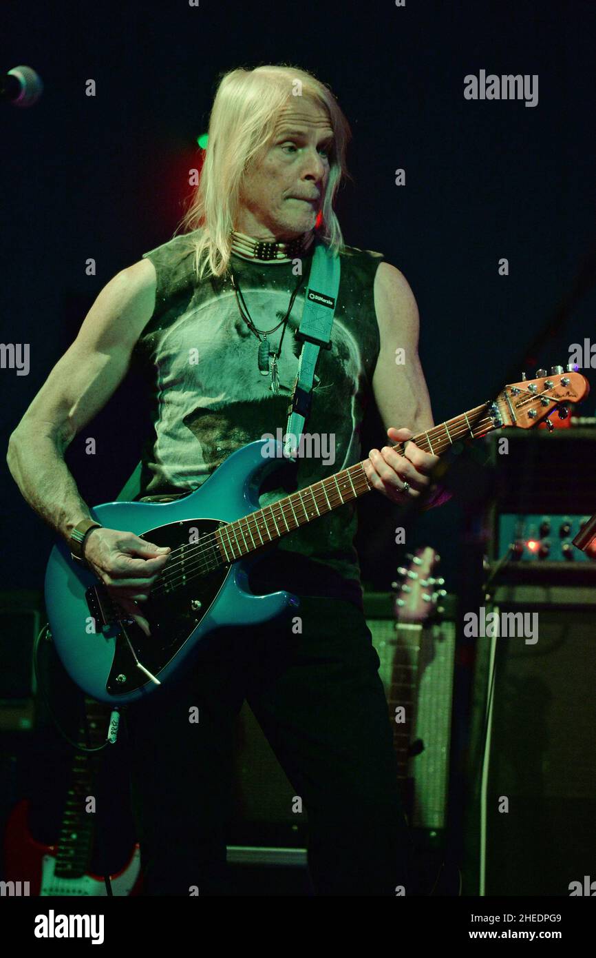 Hollywood, Florida, USA. 09th Januar 2022. Steve Morse von Deep Purple tritt während der Rock 'N' Roll Fantasy Camp Band Jam auf, die am 9. Januar 2022 im Seminole Hard Rock Hotel & Casino in Hollywood, Florida, stattfand. Kredit: Mpi04/Media Punch/Alamy Live Nachrichten Stockfoto