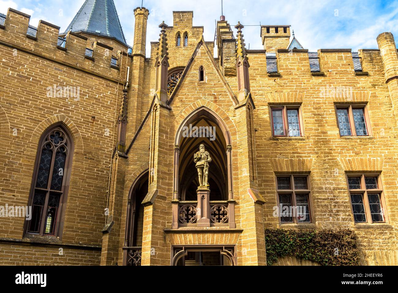 Schloss Hohenzollern, Deutschland, Europa. Dieses Schloss auf der Bergspitze ist ein berühmtes Wahrzeichen in der Nähe von Stuttgart, großes deutsches Denkmal. Gotische Burg wie Stockfoto