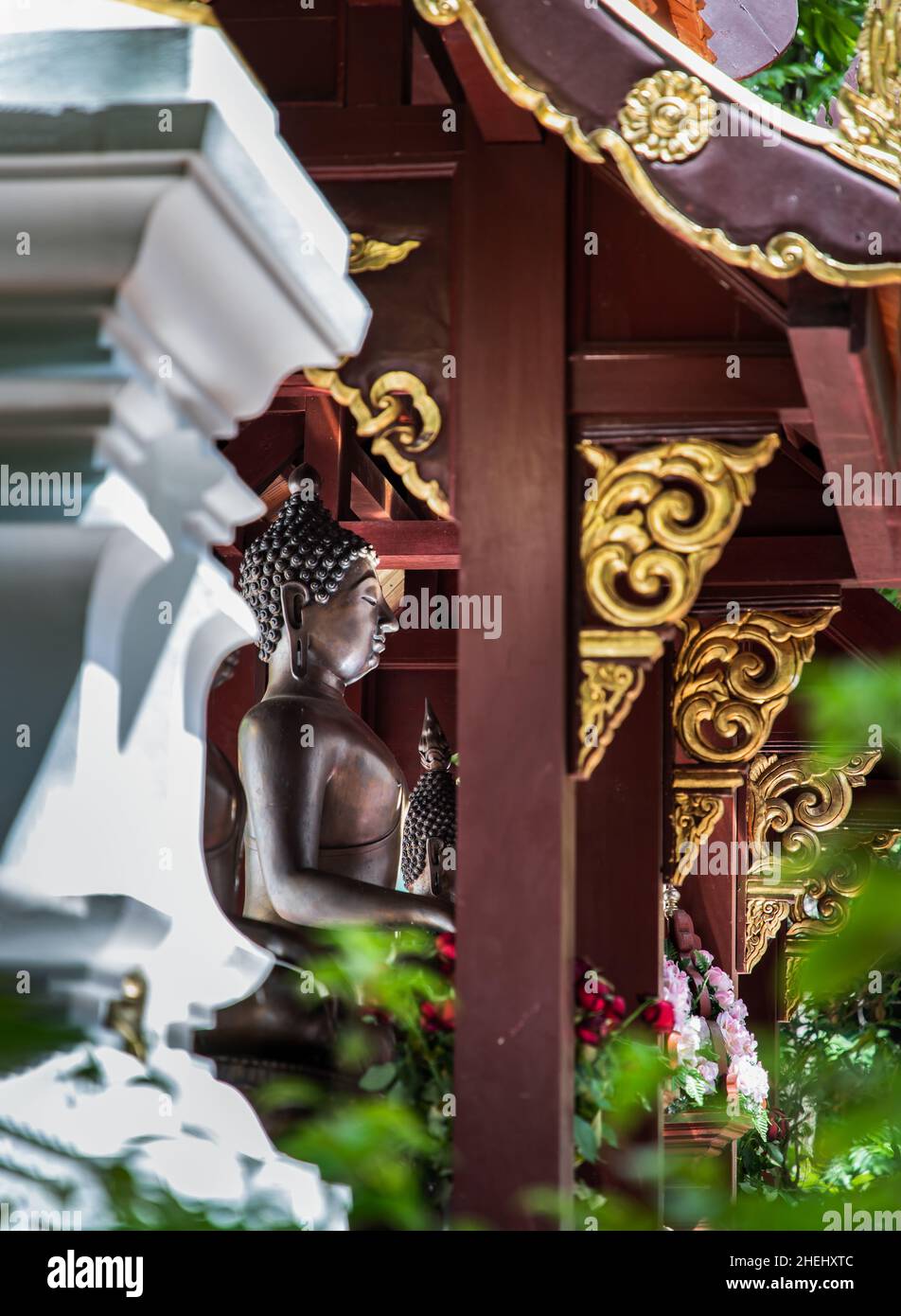 Chiangmai, Thailand - Sep 06, 2020 : Chiang Sace Buddha-Bild singha 1. Buddha-Statue im Bezirk Wat Phra Kaew Mueang Chiang Rai, nördlicher Par Stockfoto