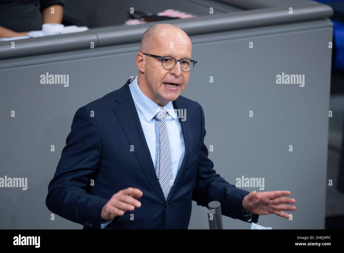 Berlin, Deutschland. 09th Dez 2021. Jörg SCHNEIDER, JÃ¶rg, AfD-Fraktion, Rede auf der Plenarsitzung des Deutschen Bundestages 6th, Deutscher Bundestag am 09. Dezember 2021 in Berlin Quelle: dpa/Alamy Live News Stockfoto