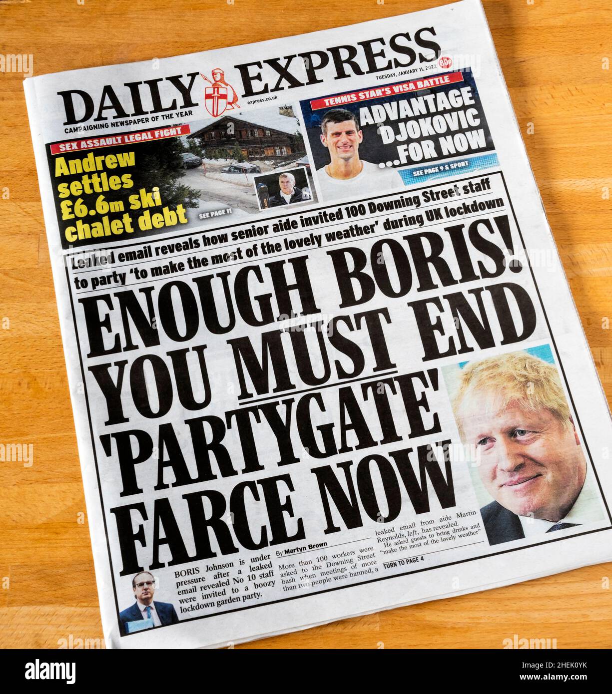 11 Jan 2022 Schlagzeile im Daily Express liest genug Boris! Ihr müsst die Partygate-Farce jetzt beenden. Stockfoto