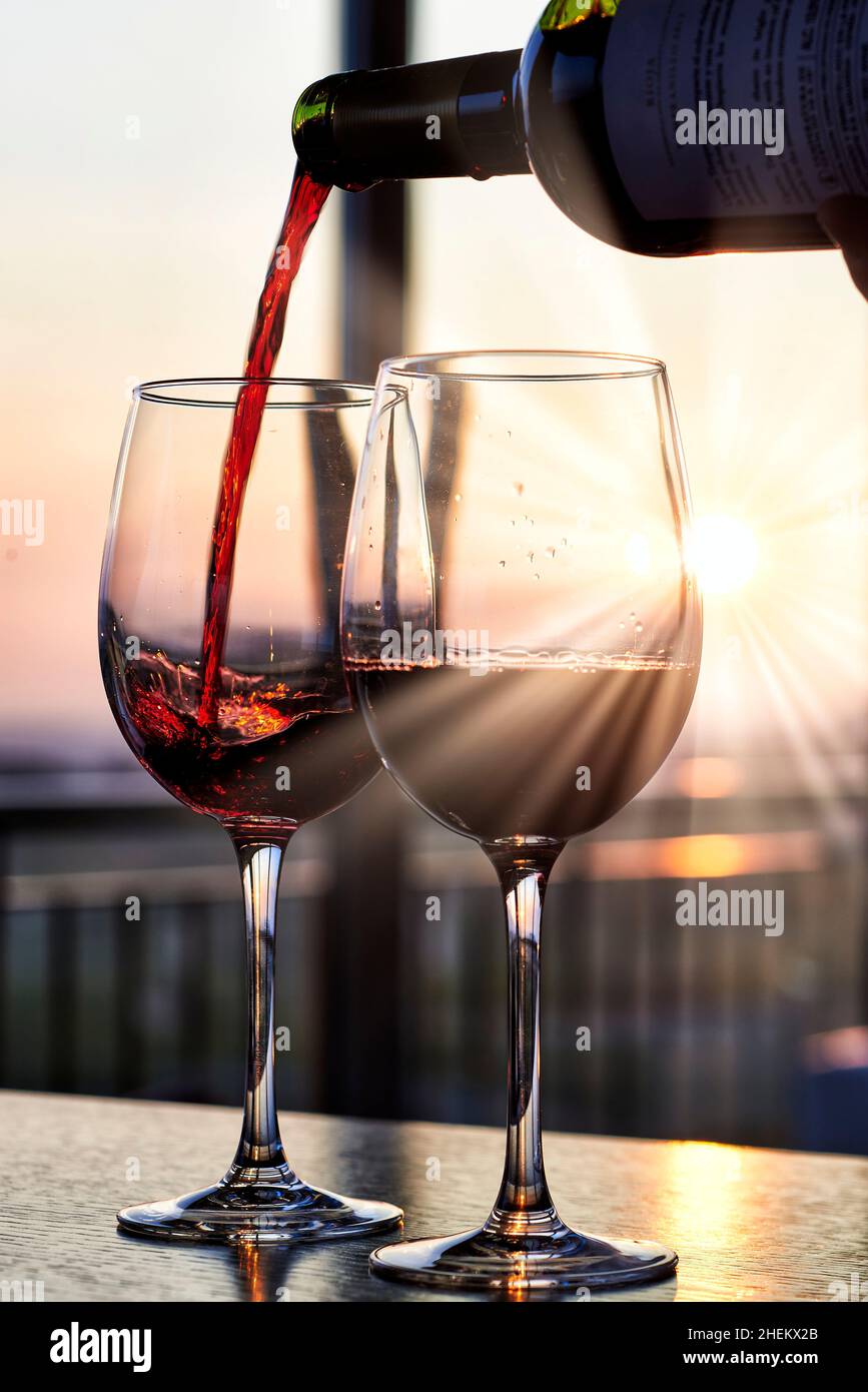 Ein Glas Wein, LaGuardia, La Roja, Alava, Baskenland, Spanien, Europa Stockfoto