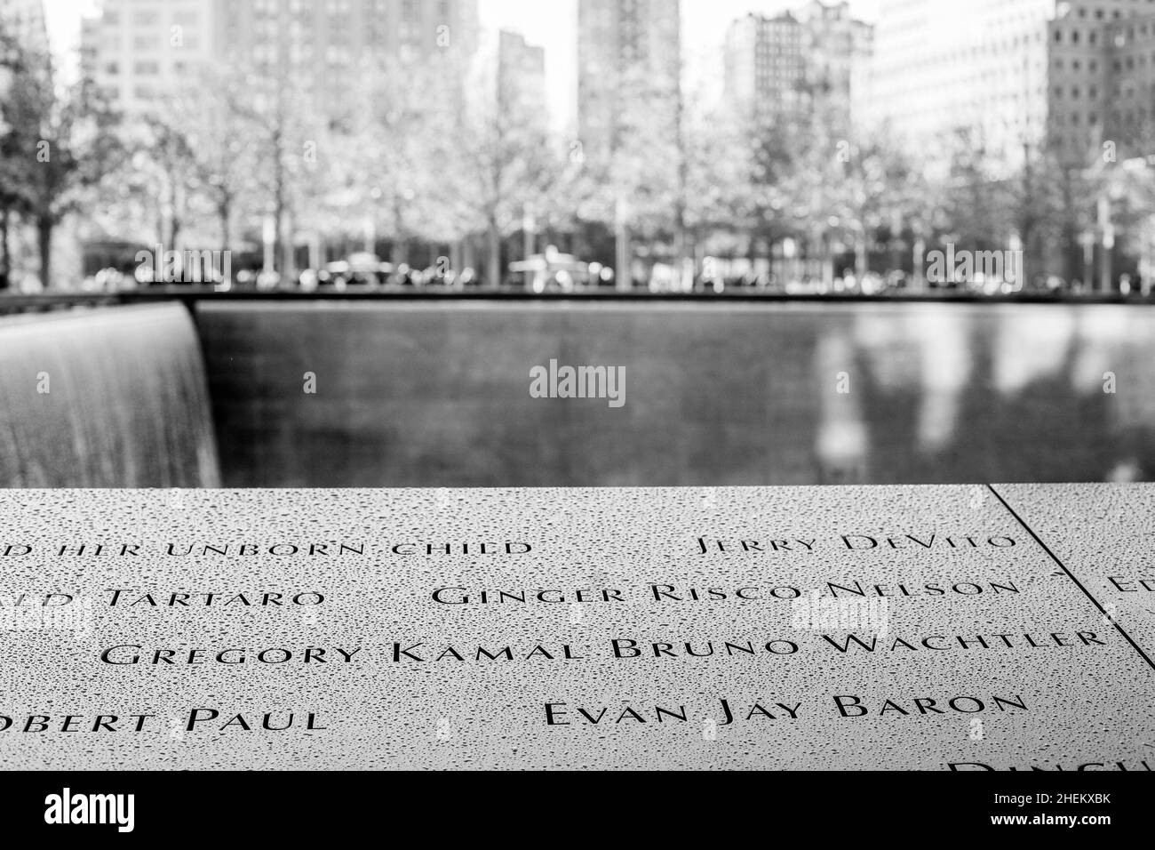 9/11 World Trade Center Memorial Site während der COVID-19 Pandemie-Omicron-Welle. Stockfoto