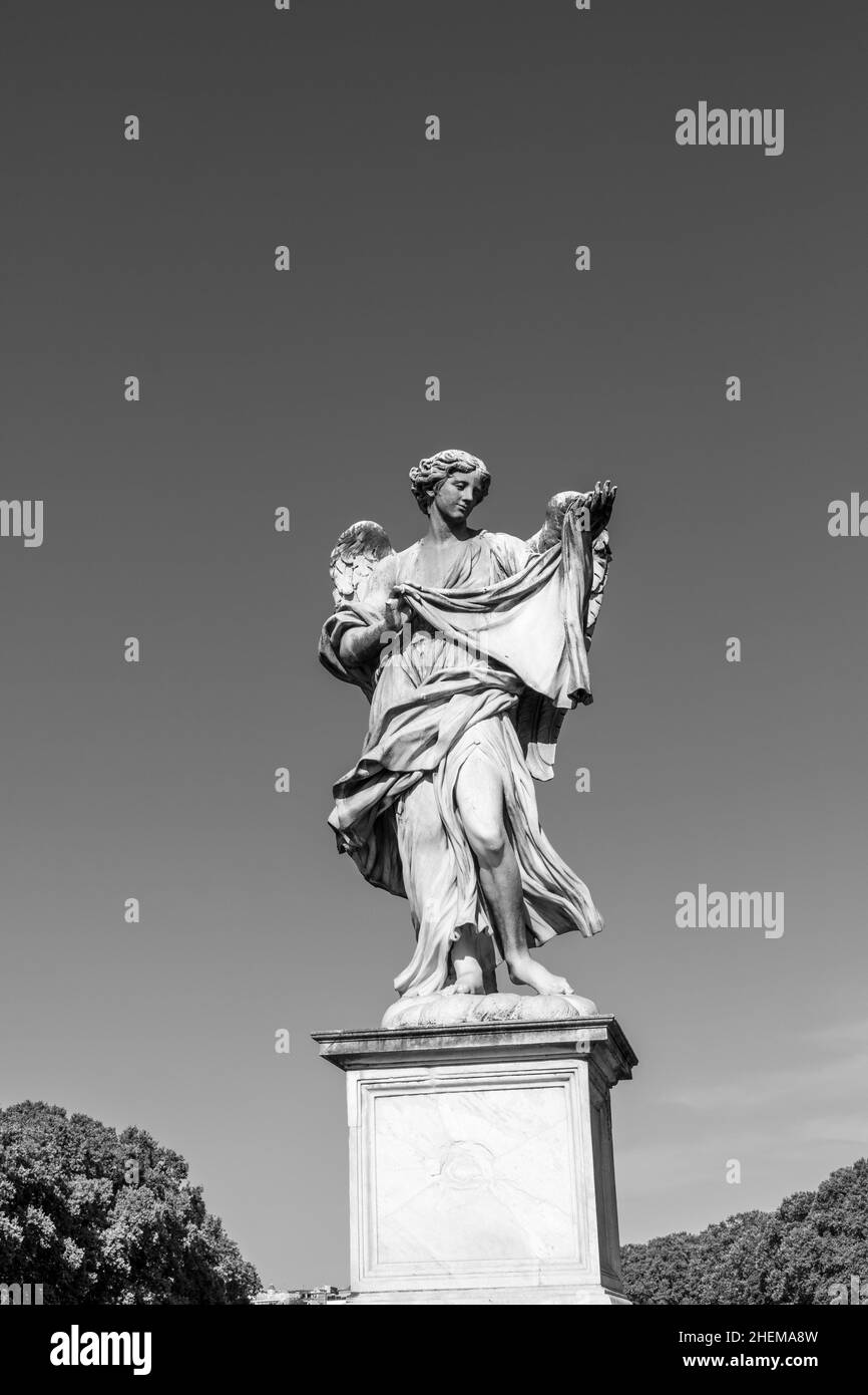 Engelsstatue auf der ponte del angelo in Rom, Italien Stockfoto