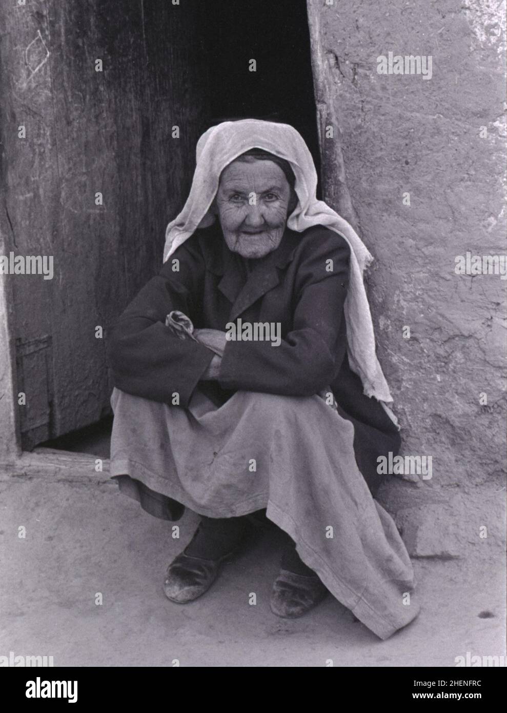 Eine Uiguren-Frau in der Altstadt von Kashgar, China, im Jahr 1988. Stockfoto