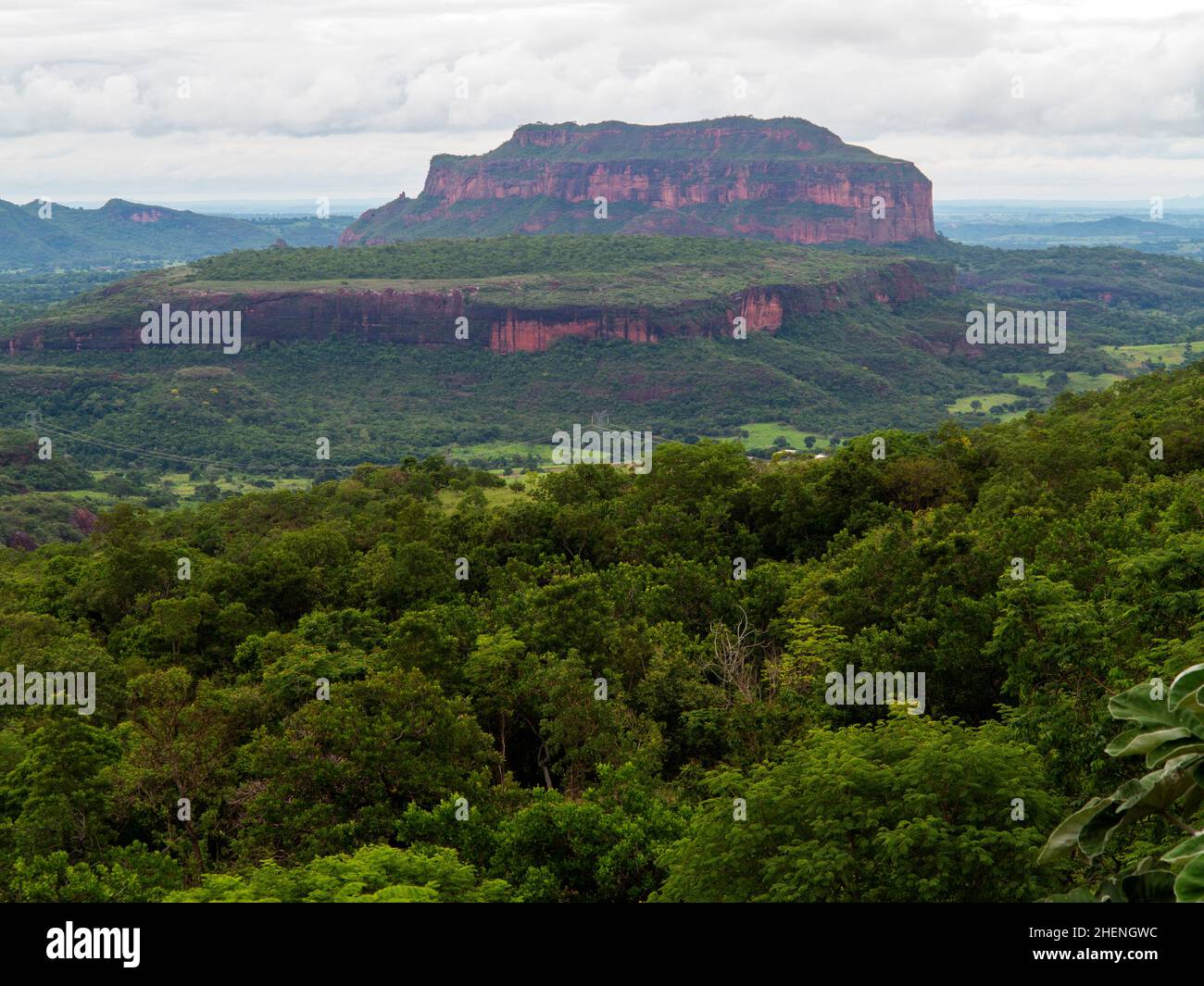 Schöne Hügel in der Nähe von Cuiabá Stadt, Mato Grosso, Brasilien Stockfoto