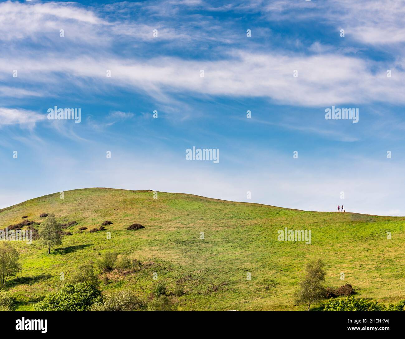 Malvern Worcestershire, England-Juni 01 2021:Besucher dieses beliebten Beauty-Spots, genießen das Trainieren und die schöne Aussicht von den verschiedenen h Stockfoto