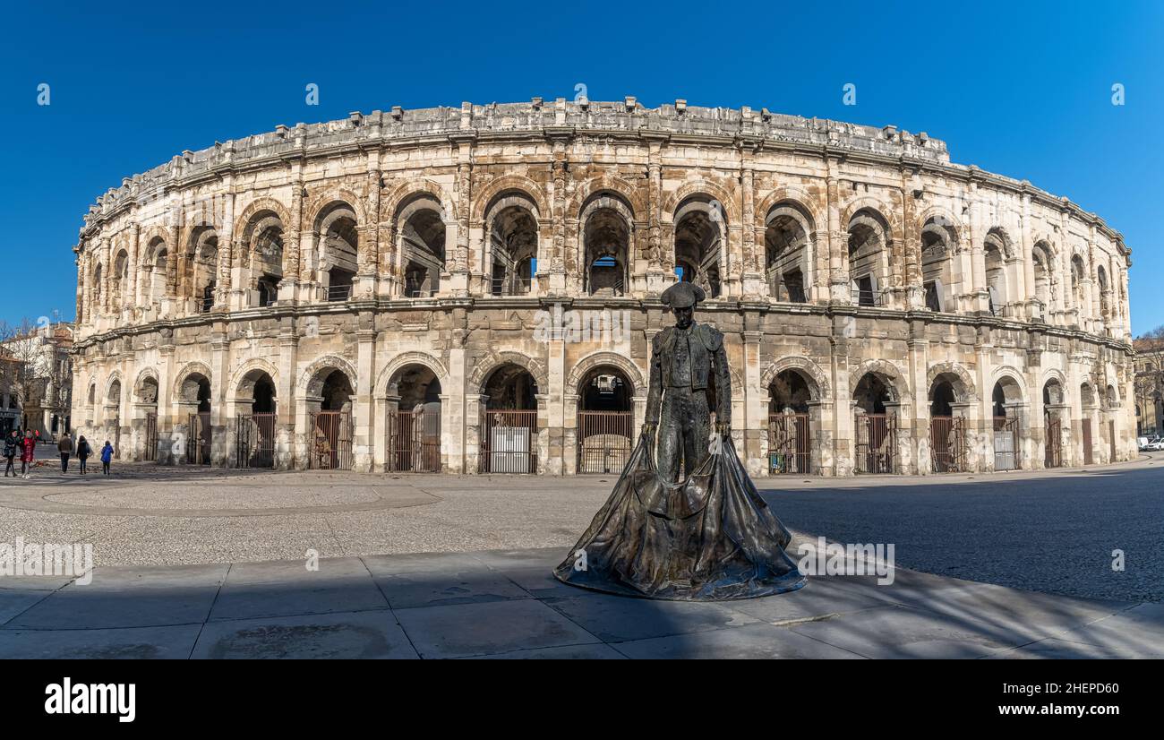 Blick auf das berühmte römische Kolosseum - Nimes, Frankreich Stockfoto