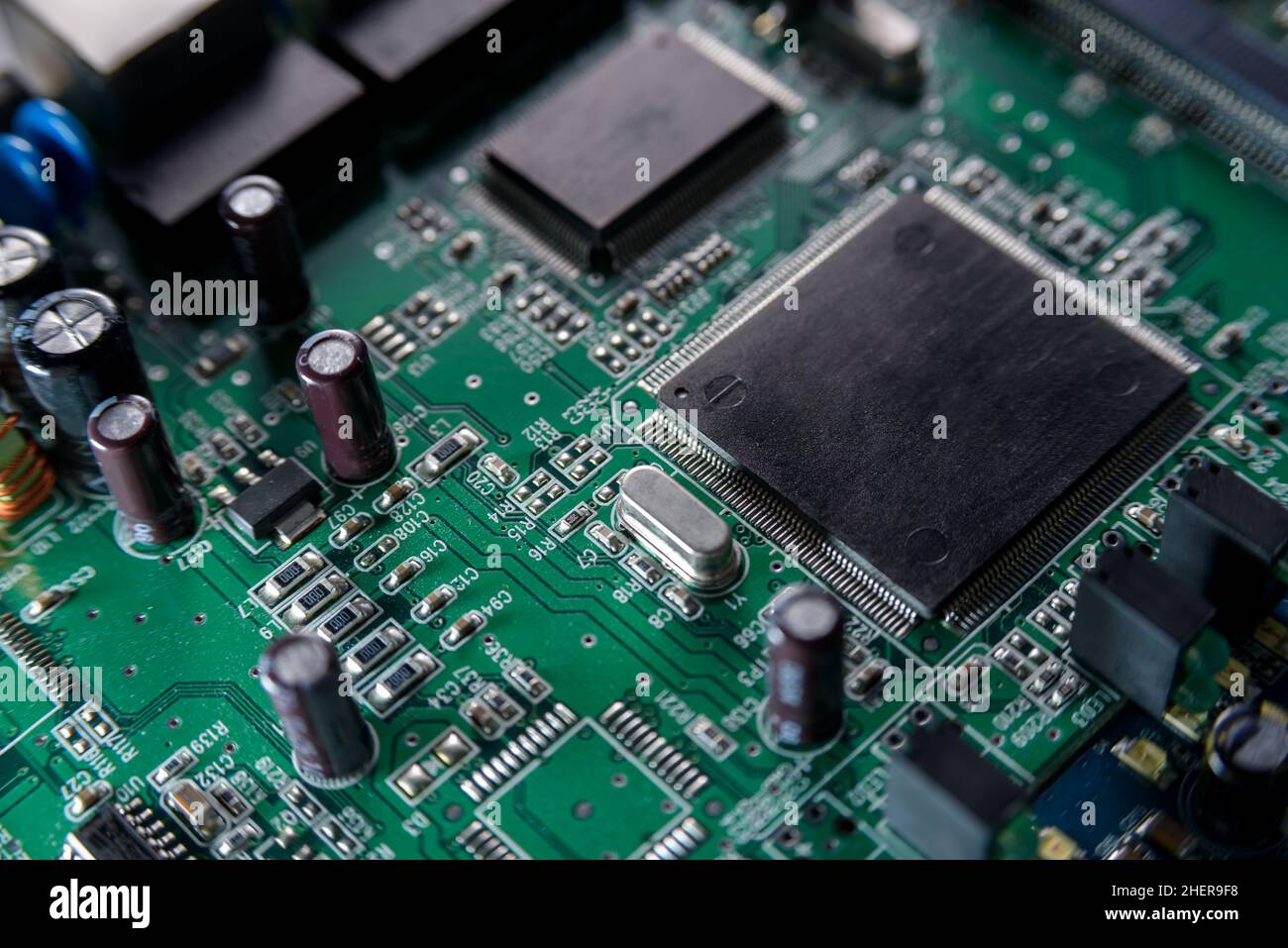 Mikroschaltung mit Chip-Nahaufnahme. Chipmangel Stockfoto