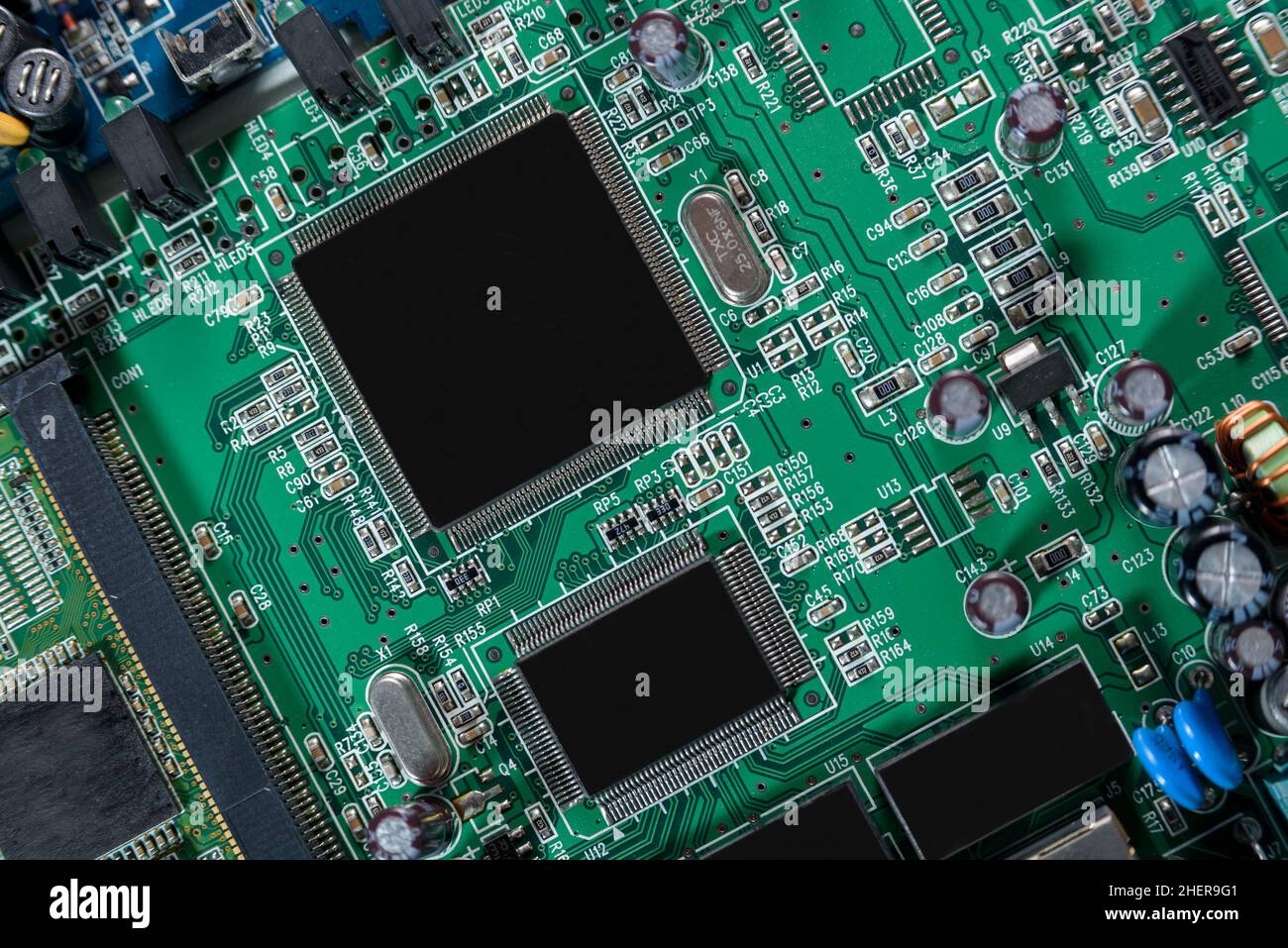 Mikroschaltung mit Chip-Nahaufnahme. Chipmangel Stockfoto