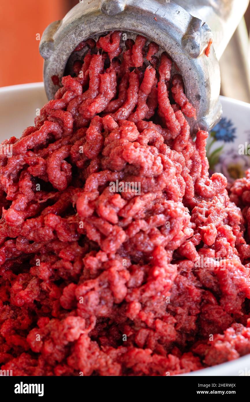 Hackfleisch Hackfleisch Makro. Leckeres Burger-Fleisch. Selektiver Fokus Stockfoto