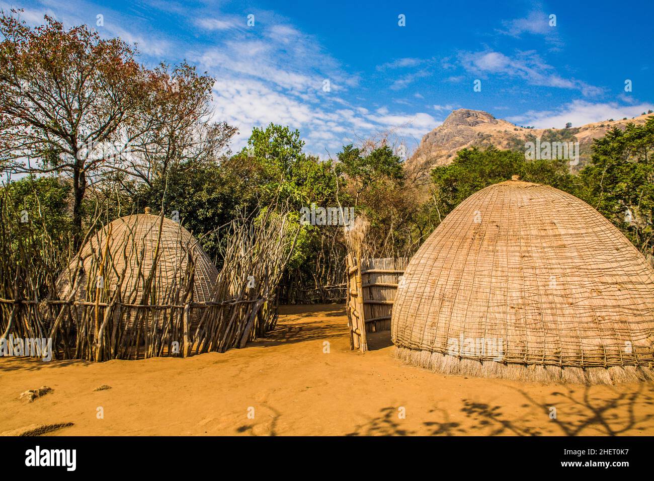 Bienenstockhütten, Einblicke in das Leben Swazis, Swazi Cultural Village, Wildlife Sanctuary, Swasiland, Eswatini, Südafrika, Milwane Stockfoto