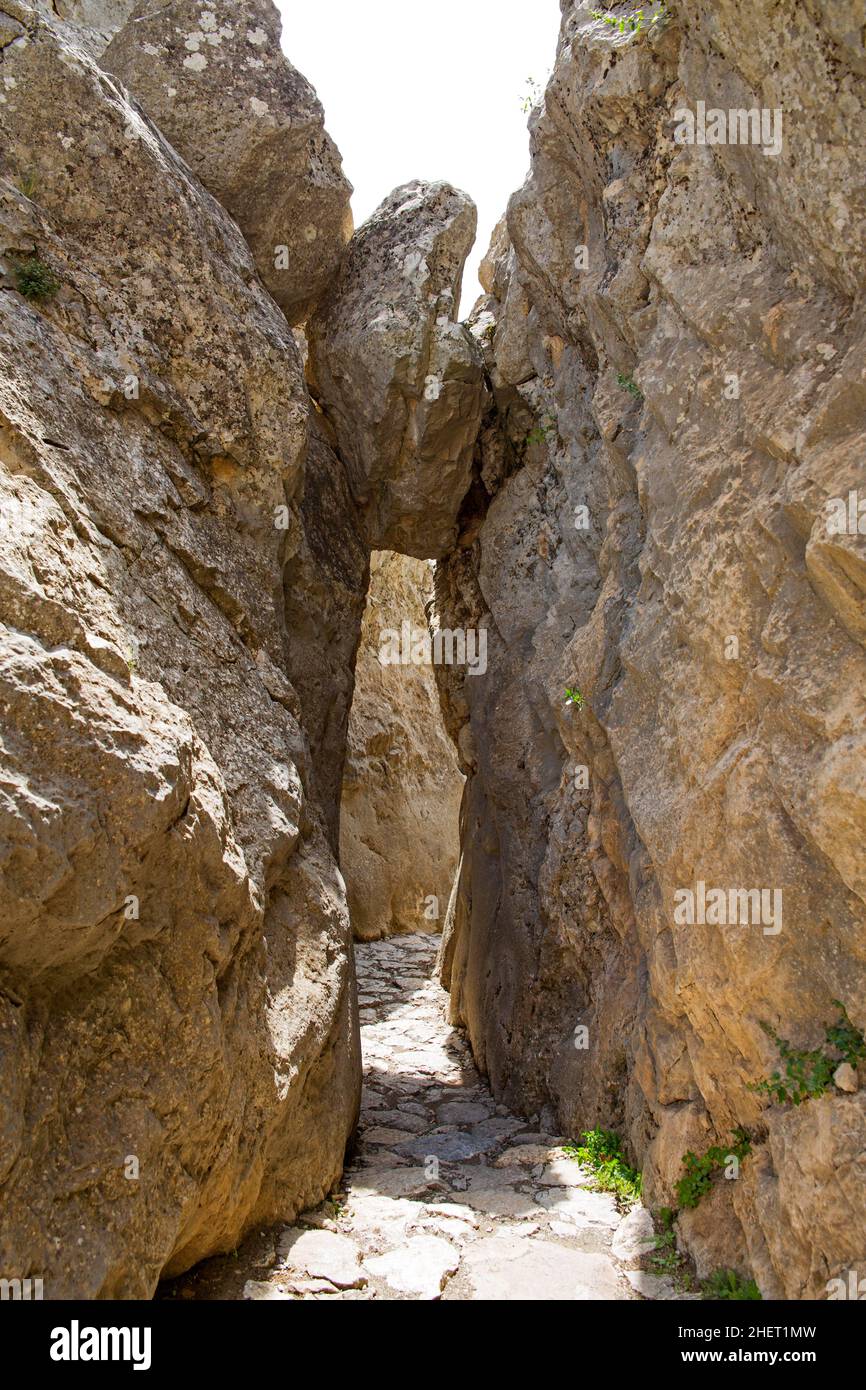 Zugang zu Kammer B, Yazilikaya, Felsheiligtum der Hethiter, Türkei, Yazilikaya, Türkei Stockfoto