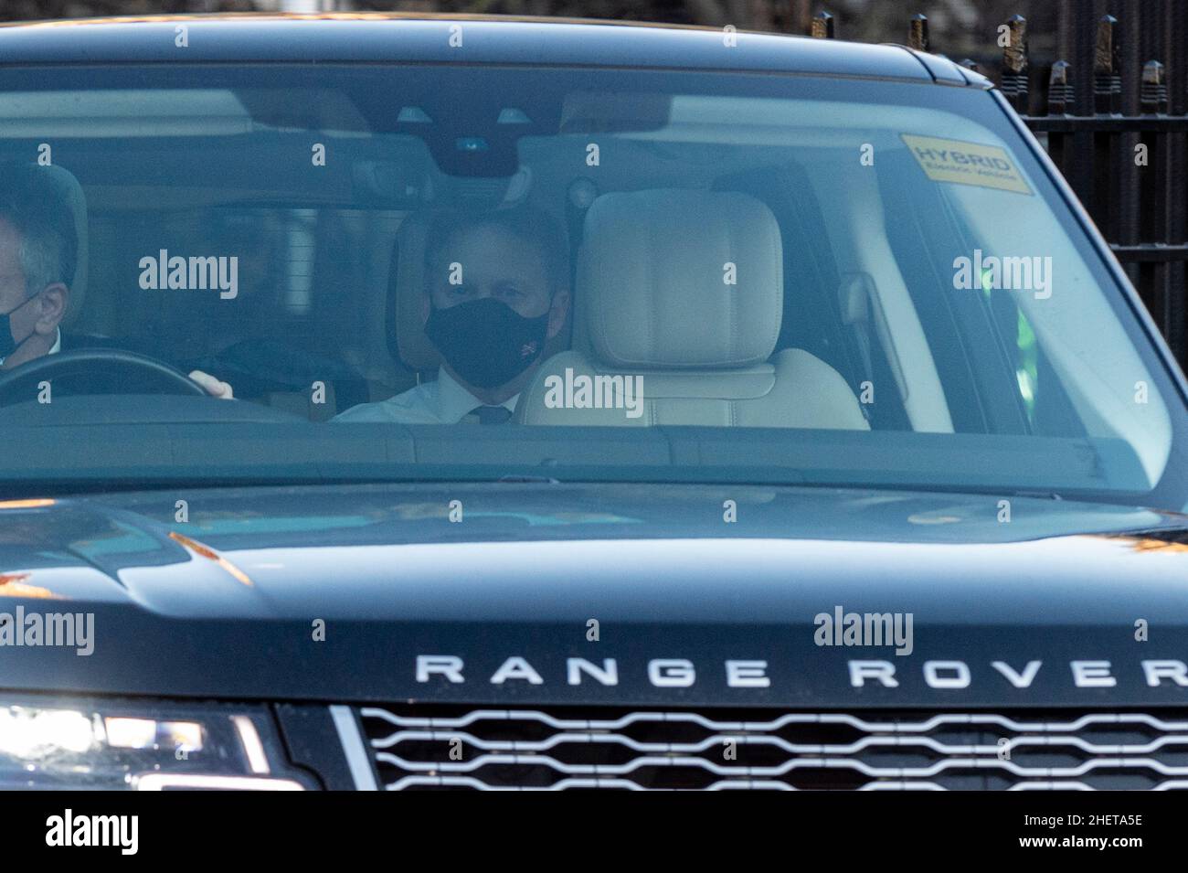 London, Großbritannien. 12. Januar 2022. Grant Shapps MP, Staatssekretär für Verkehr, verlässt das Parlamentsgebäude, nachdem sich der Premierminister Boris Johnson im Unterhaus für die Teilnahme an einer Party am 20. Mai 2020 in den Gärten der Downing Street 10 entschuldigt hatte, zu einer Zeit, als die britischen Sperrbeschränkungen soziale Versammlungen verboten hatten. Kredit: Stephen Chung / Alamy Live Nachrichten Stockfoto