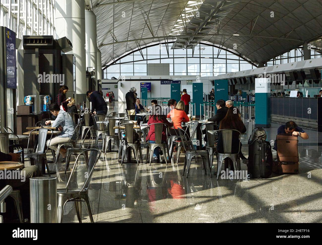 Hong Kong International Airport ist eines der größten Umschlagzentren, Passagierdrehscheibe und Tor zu Zielen in China und Asien. Stockfoto